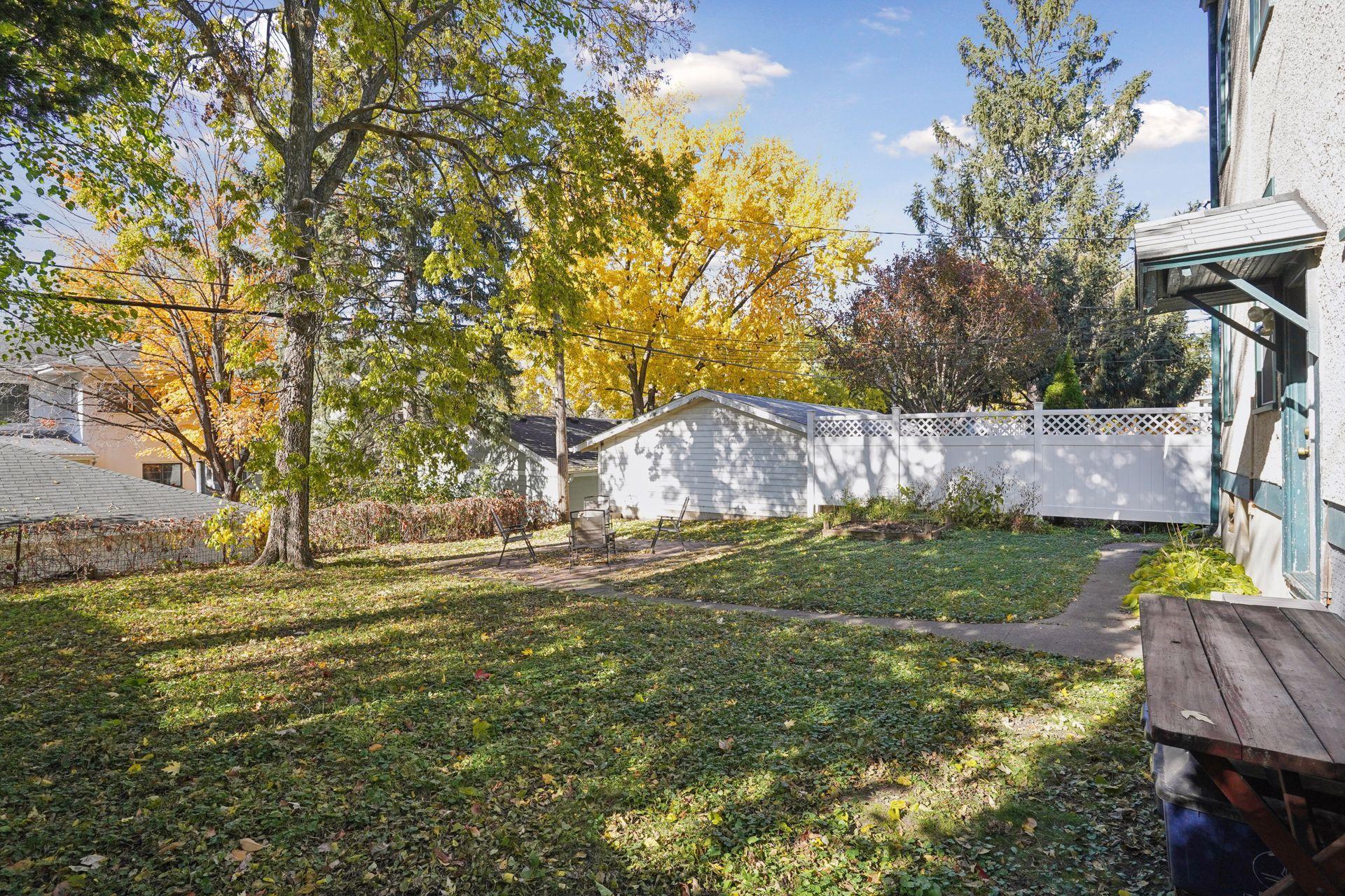 4104 Bryant Avenue S Unit: 202