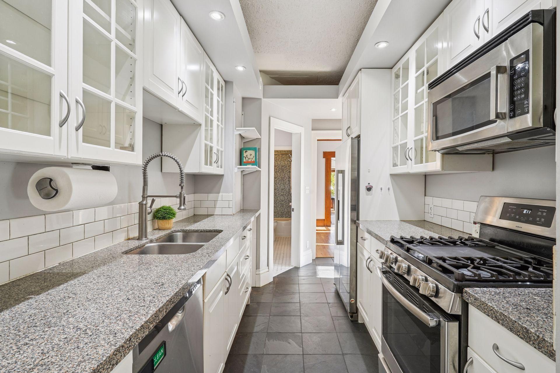 4104 Bryant Avenue S Unit: 202