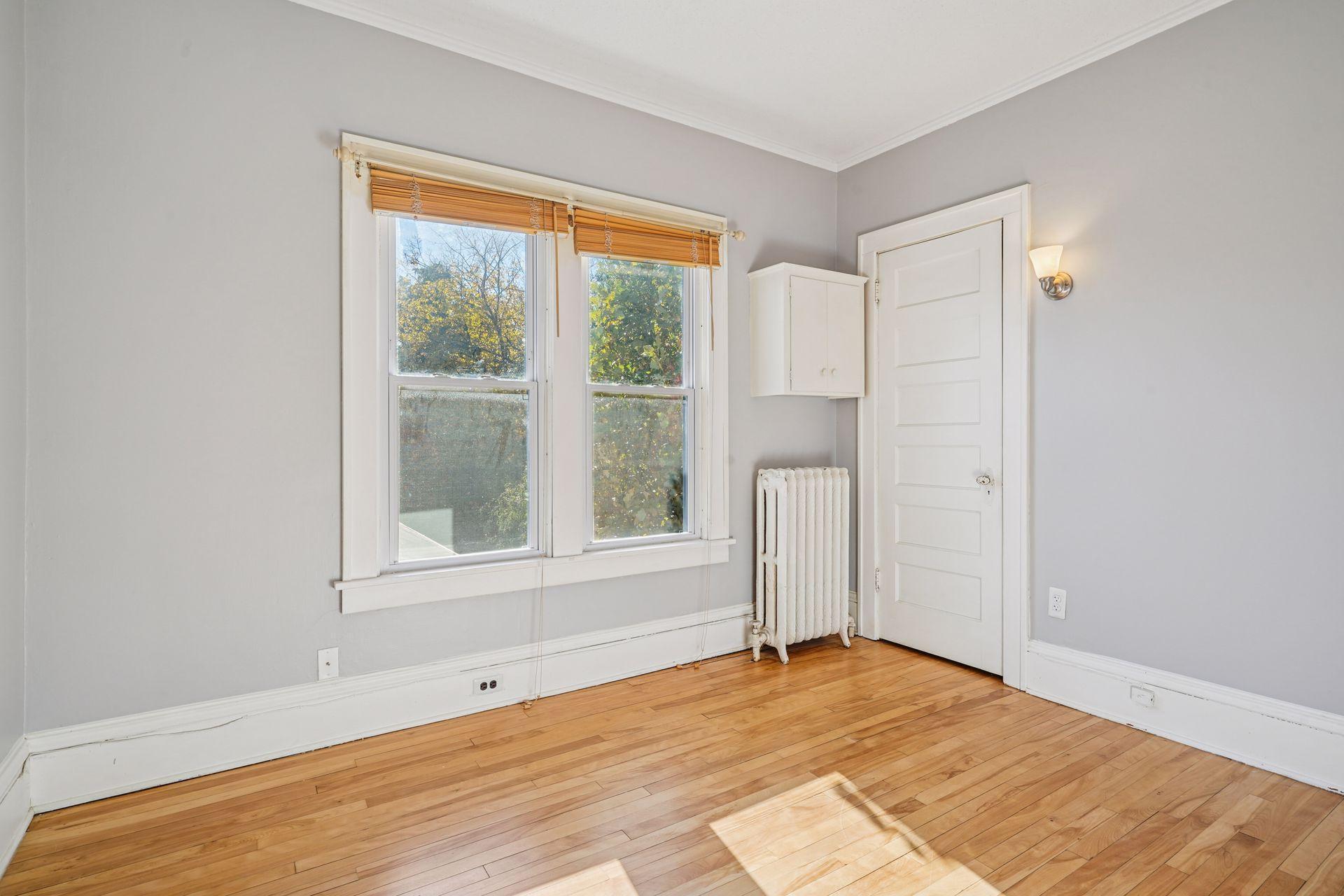 4104 Bryant Avenue S Unit: 202