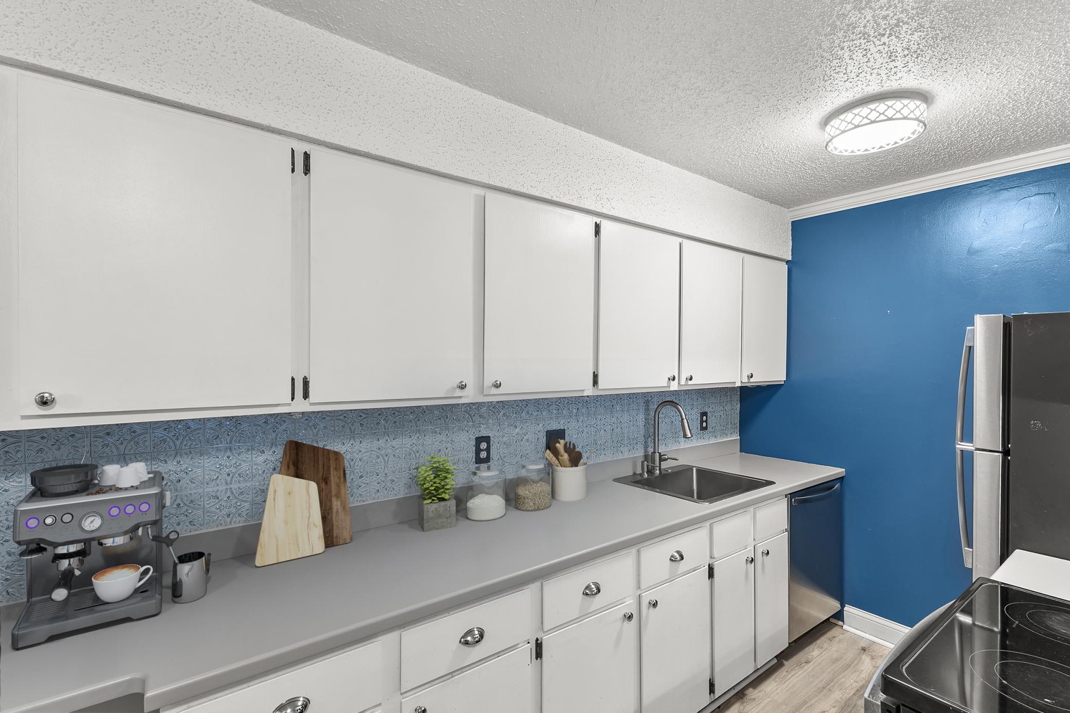 4521 Cedar Lake Road S