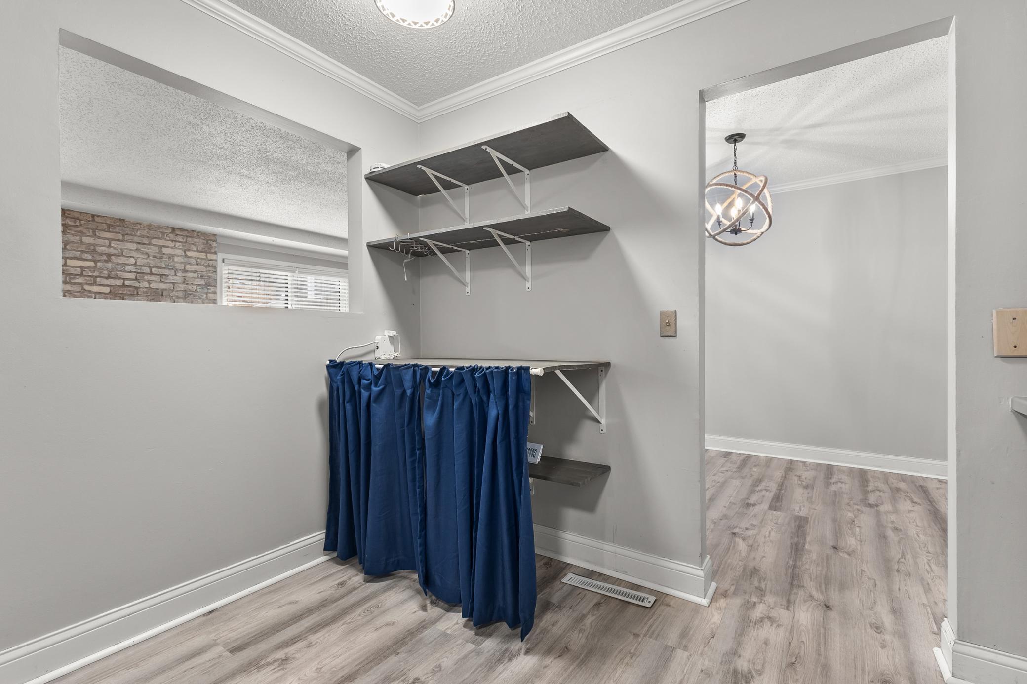 4521 Cedar Lake Road S