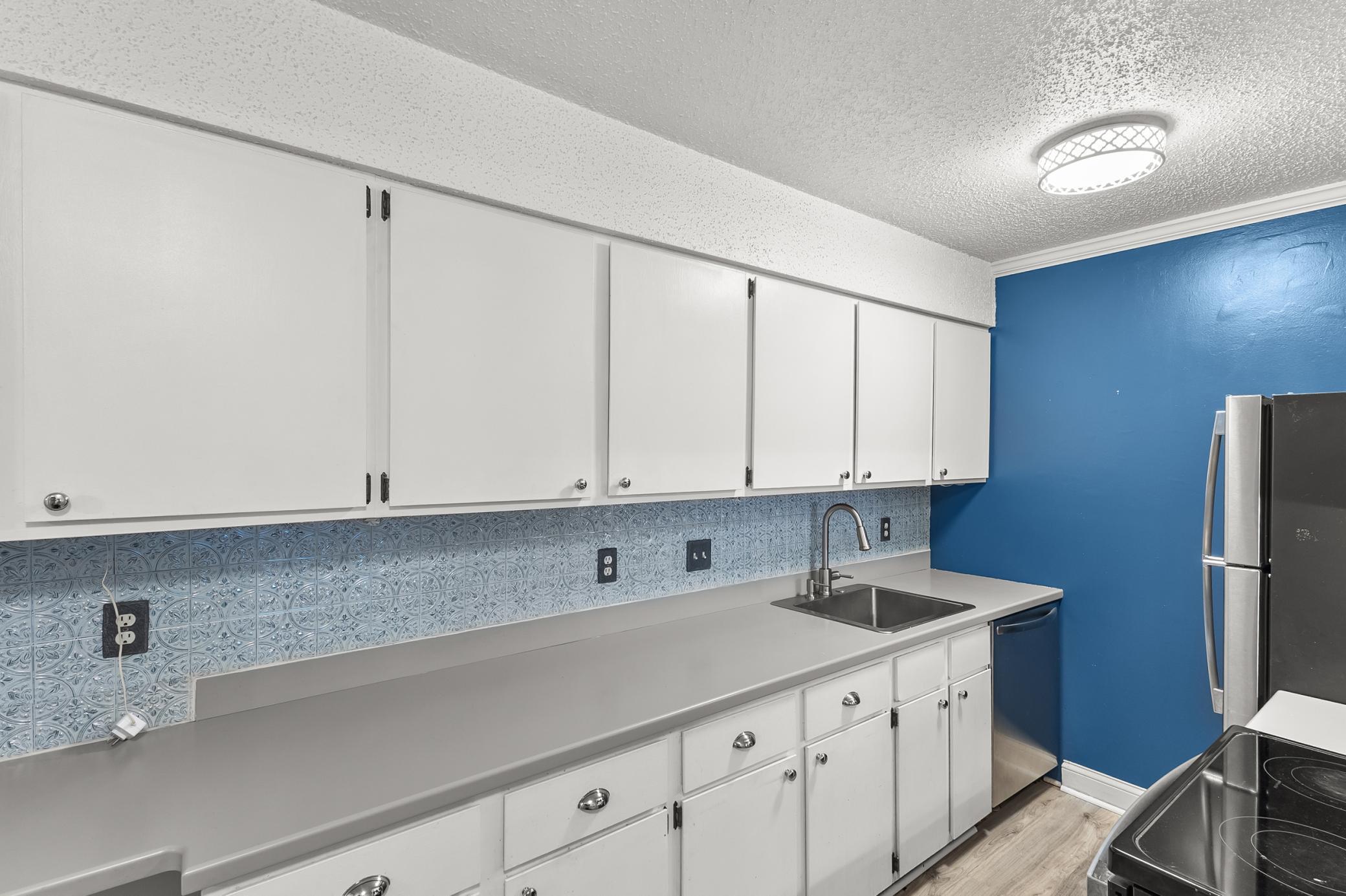 4521 Cedar Lake Road S