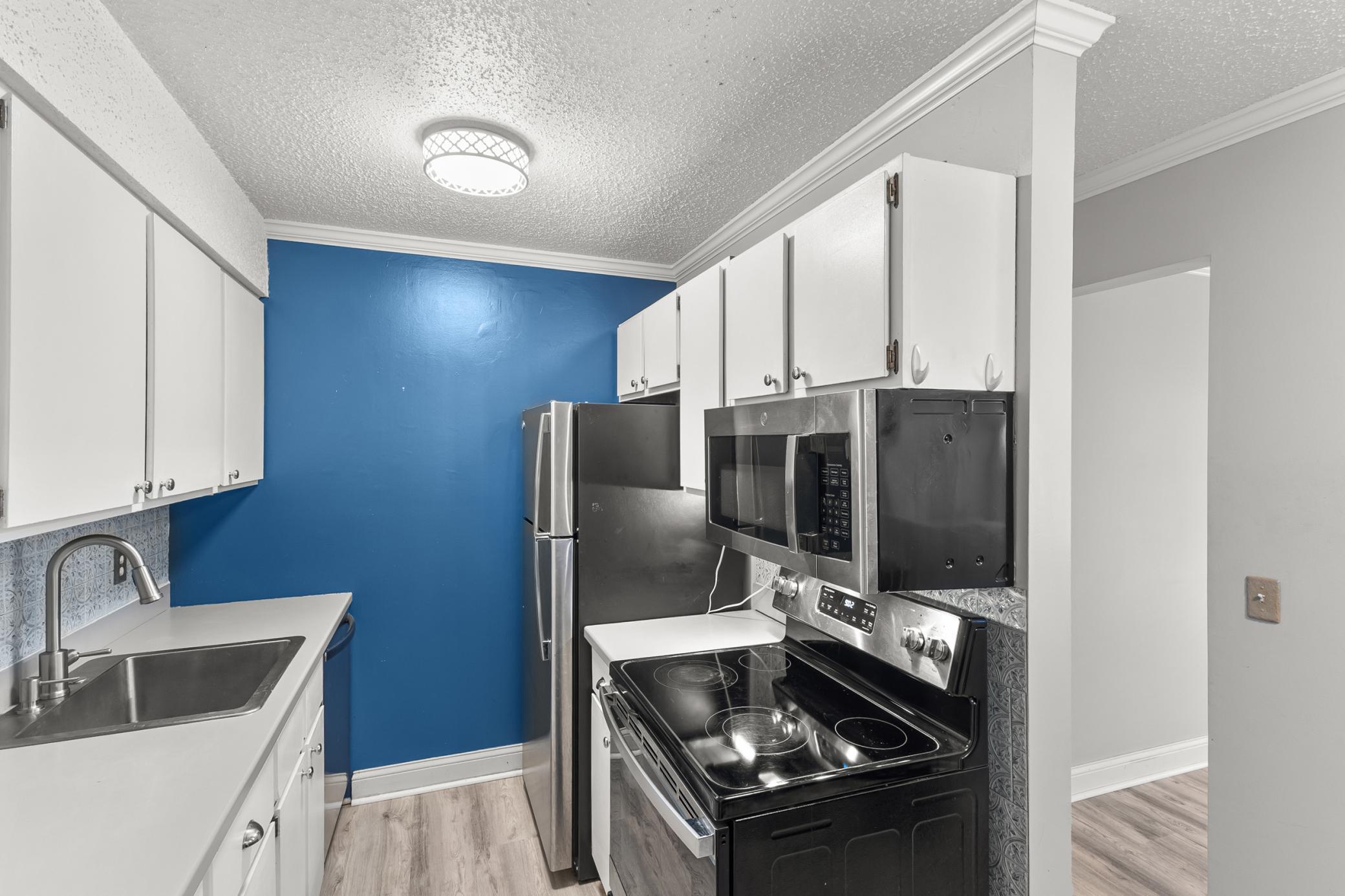 4521 Cedar Lake Road S