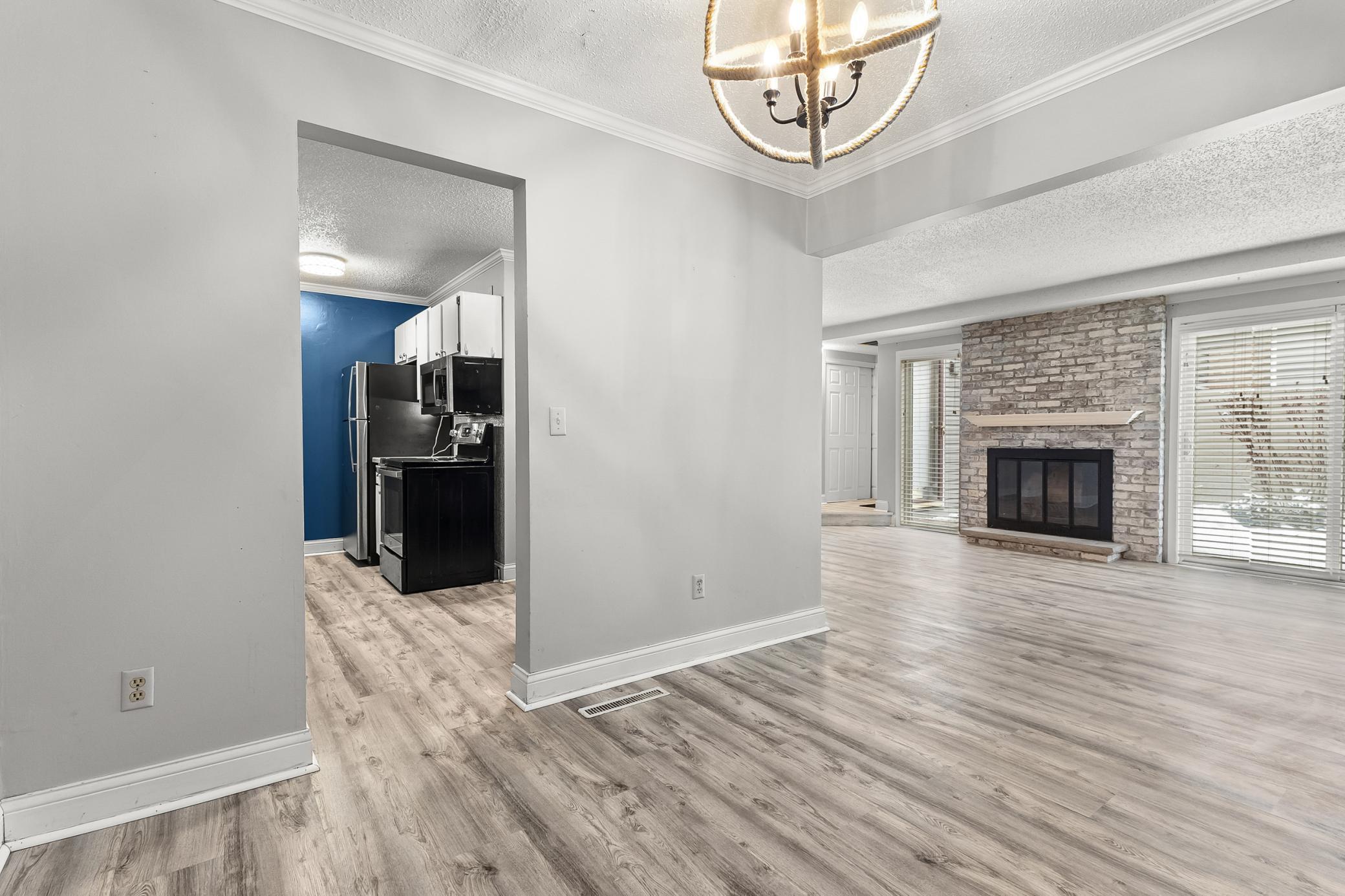 4521 Cedar Lake Road S