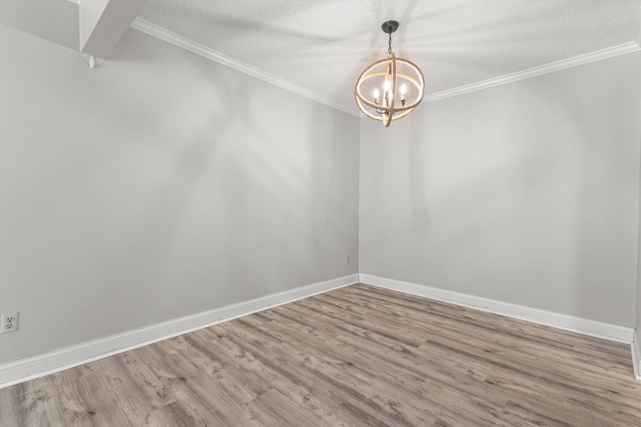 4521 Cedar Lake Road S