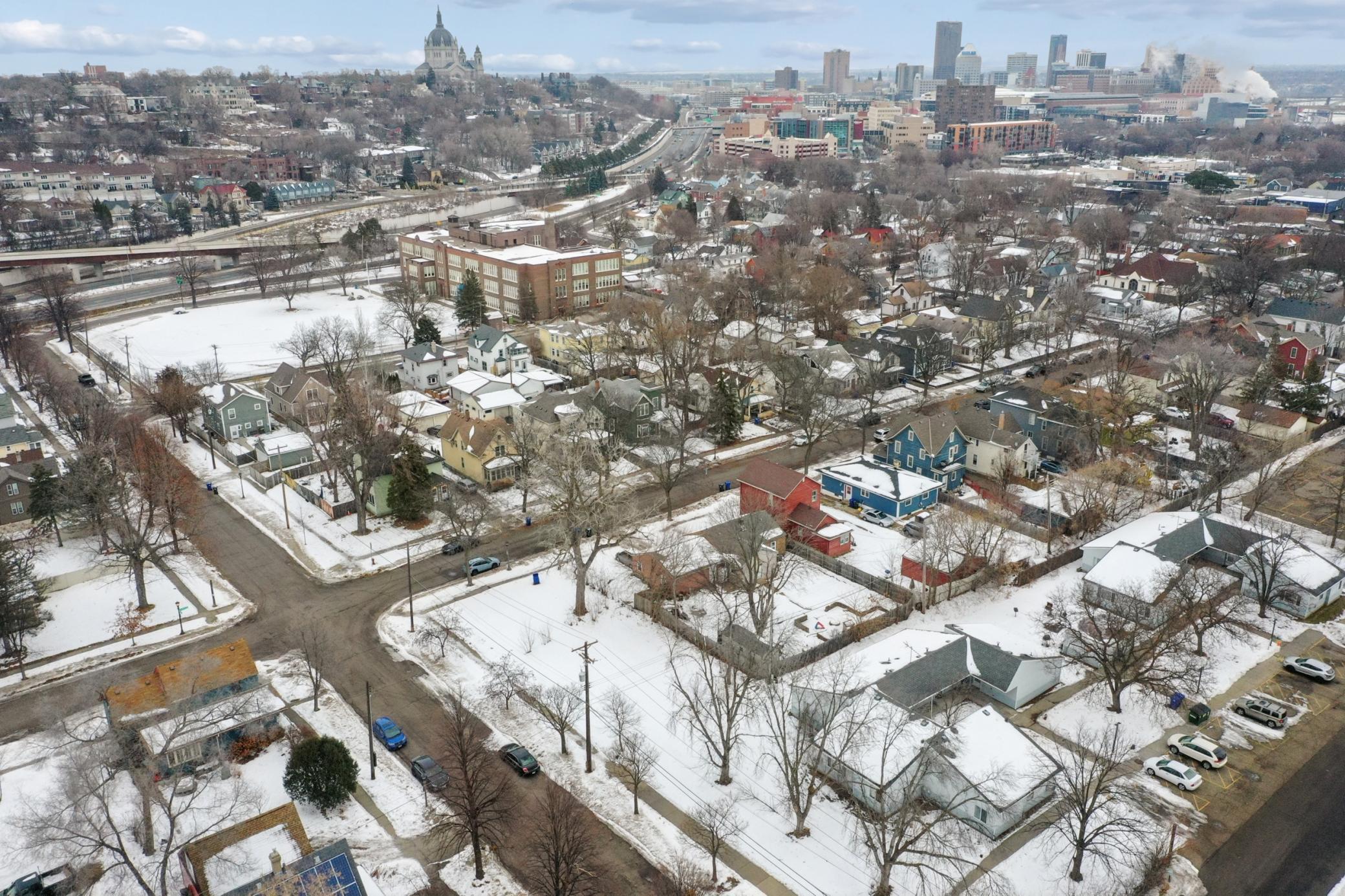 132 Western Avenue S