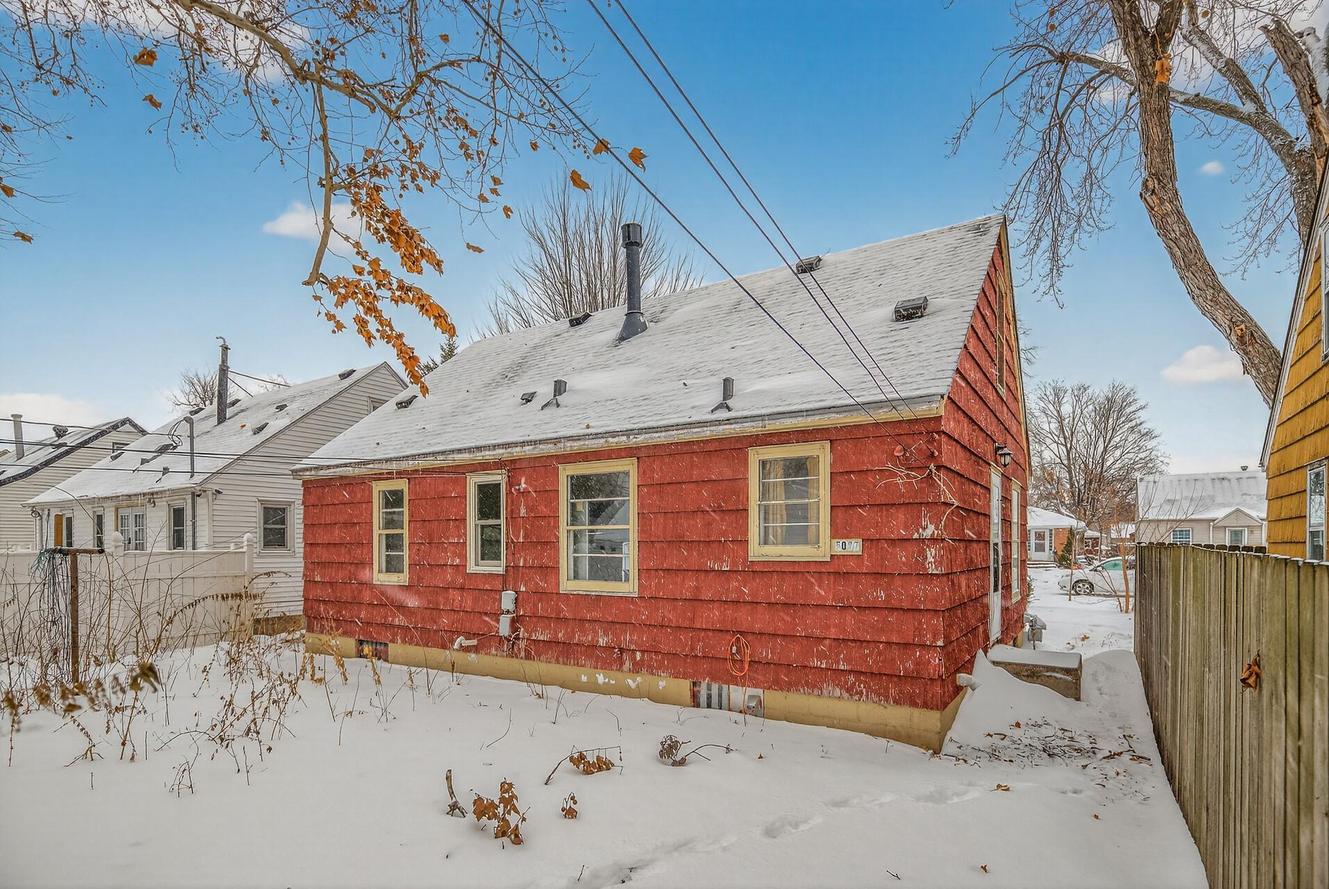 5027 Emerson Avenue N