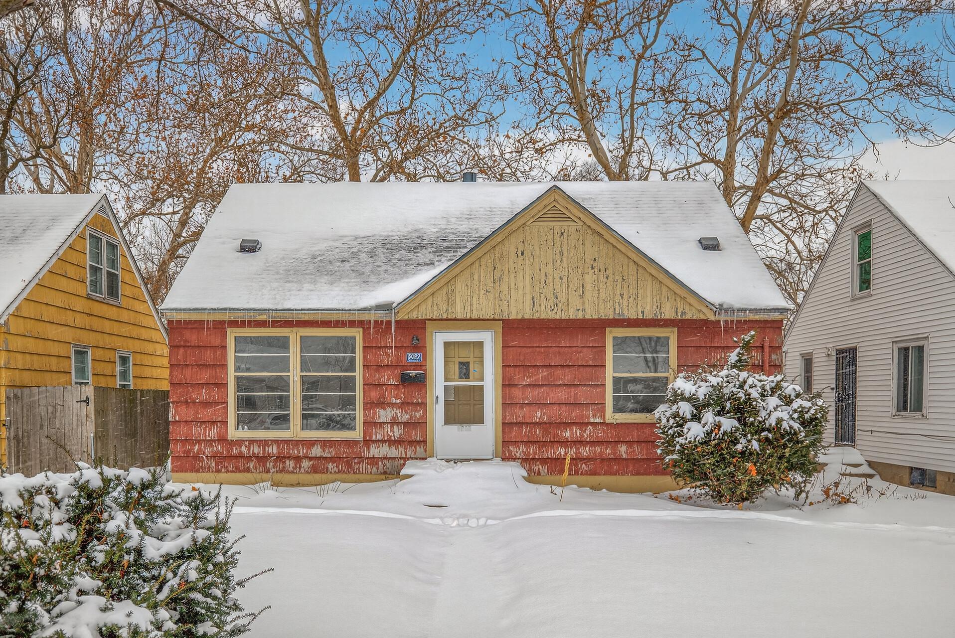 5027 Emerson Avenue N