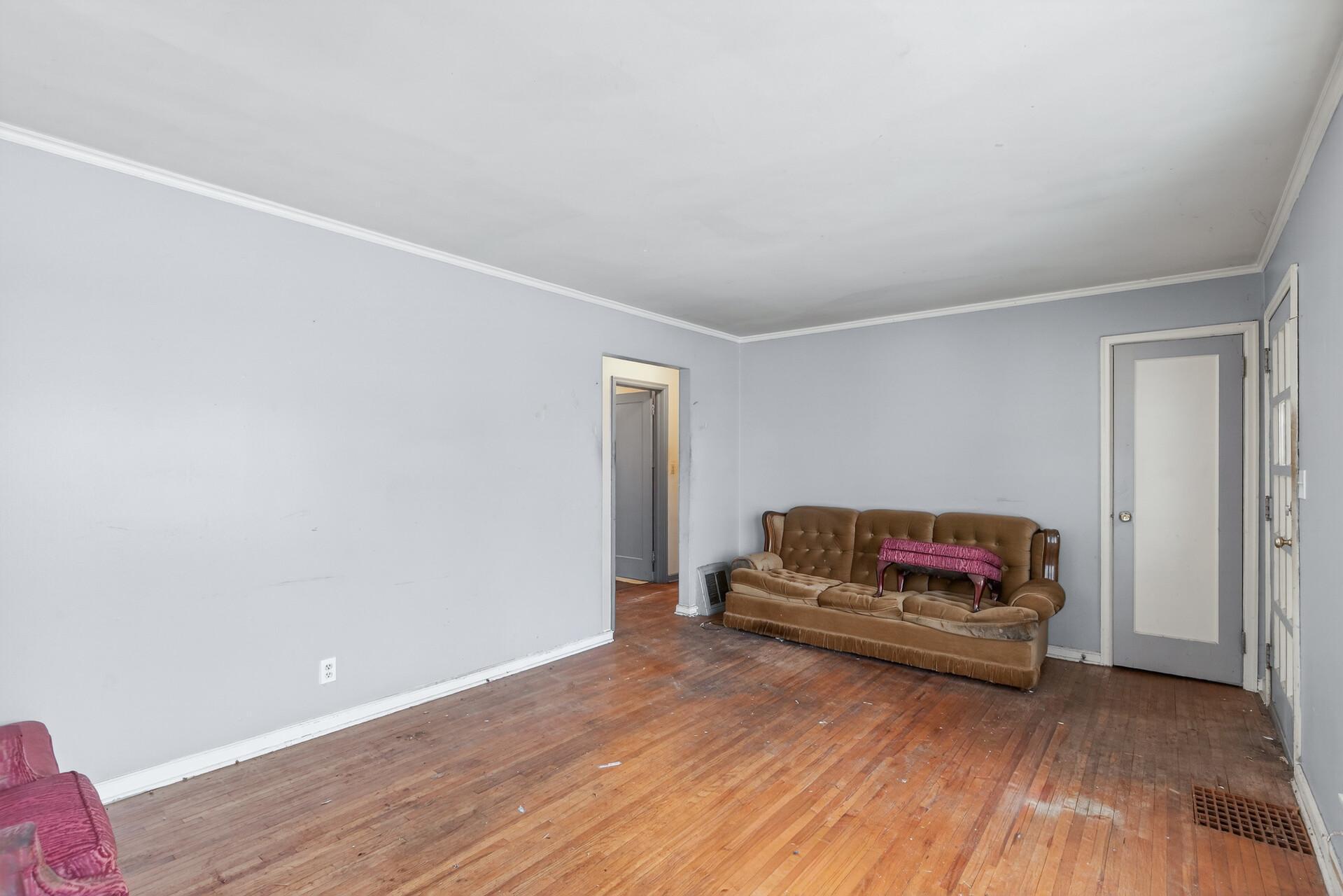 5027 Emerson Avenue N