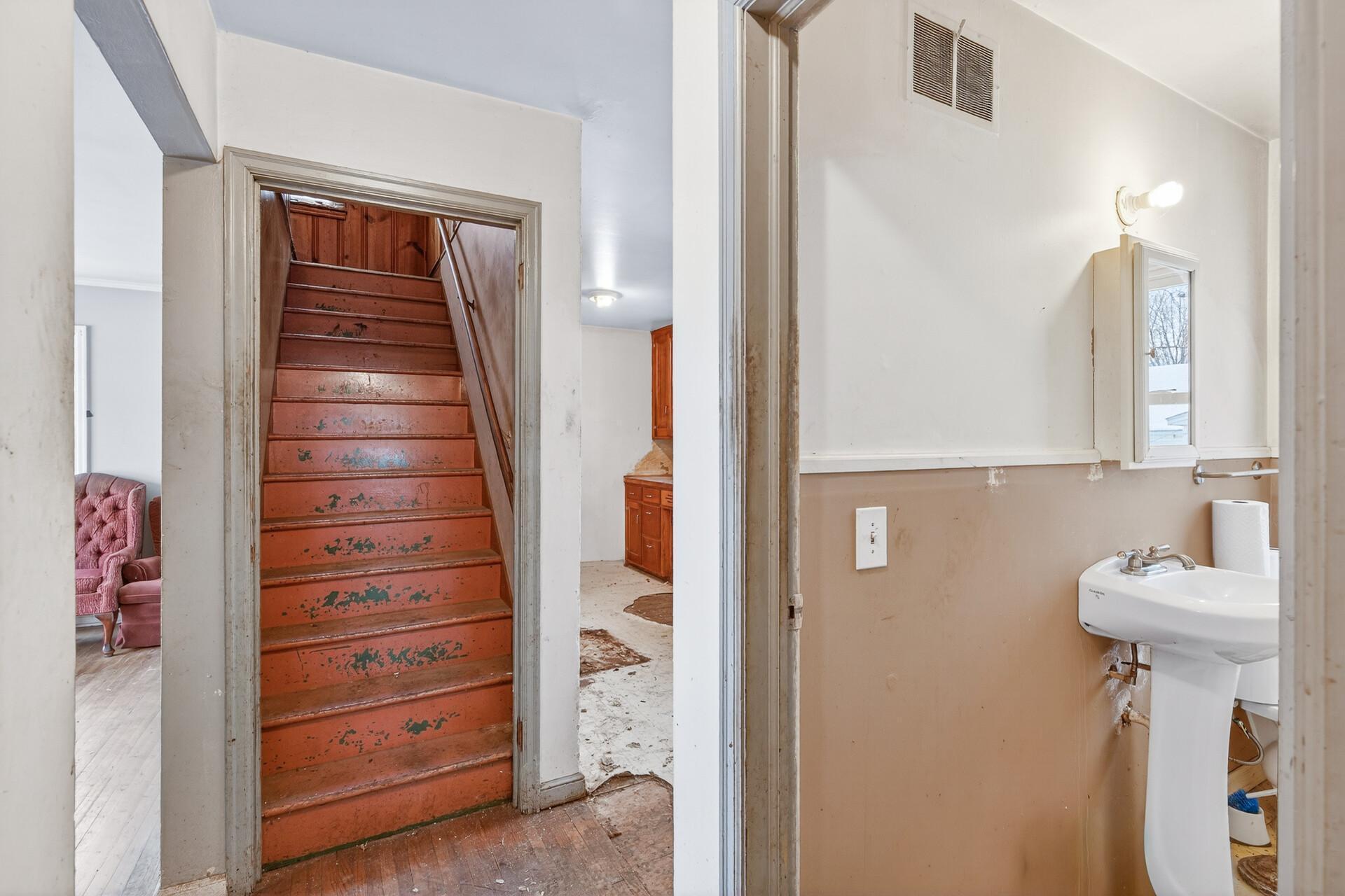 5027 Emerson Avenue N