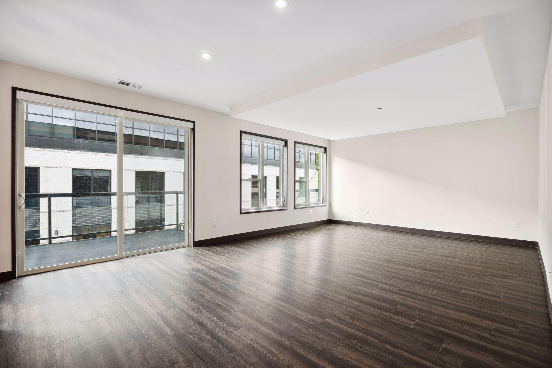 253 Lake Street E Unit: 309