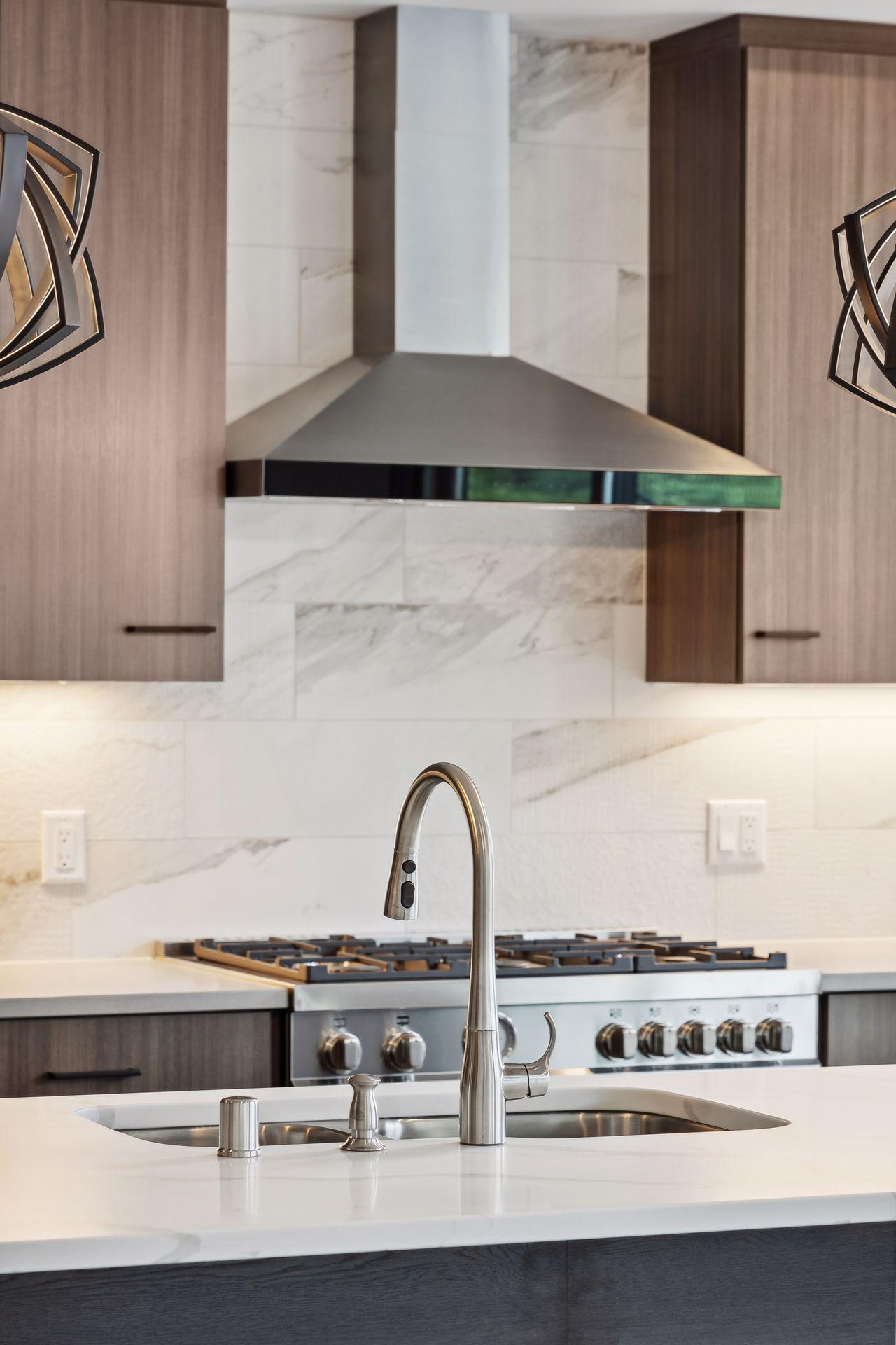 253 Lake Street E Unit: 309