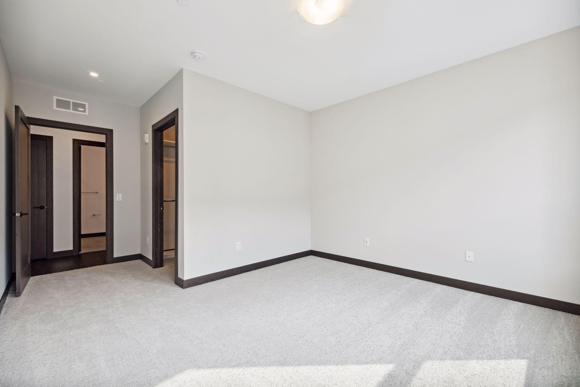 253 Lake Street E Unit: 309