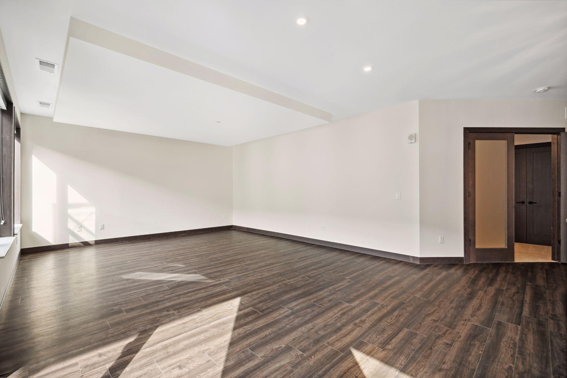 253 Lake Street E Unit: 309