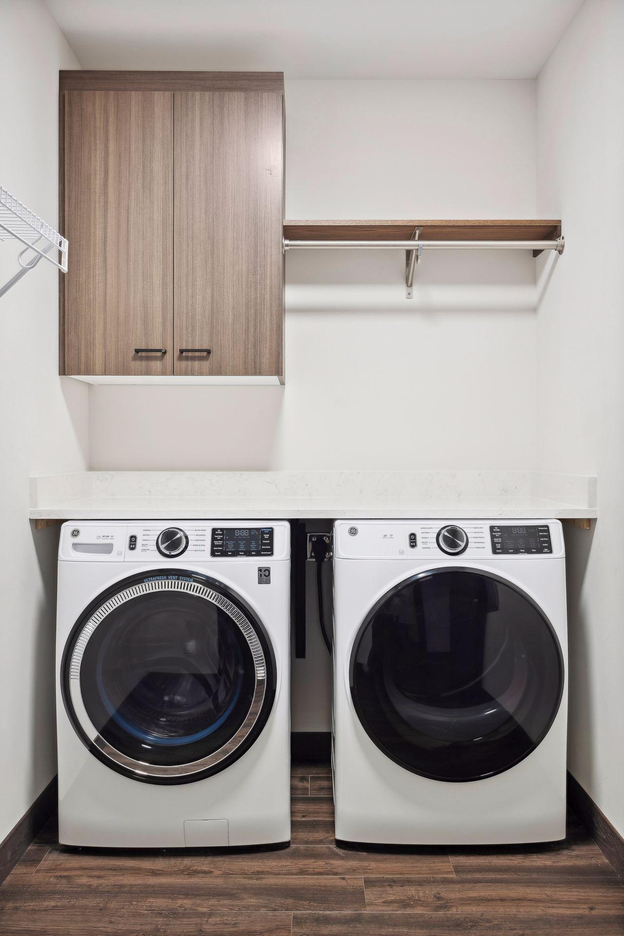 253 Lake Street E Unit: 309