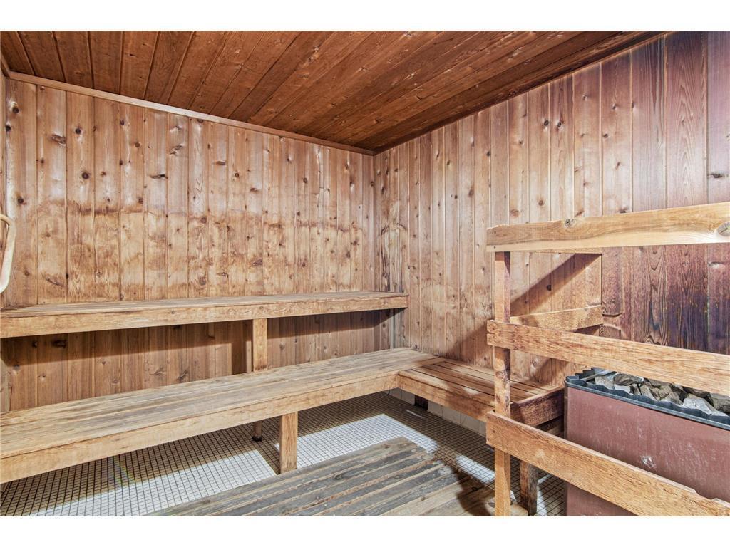 2670 Oxford Street N Unit: 202