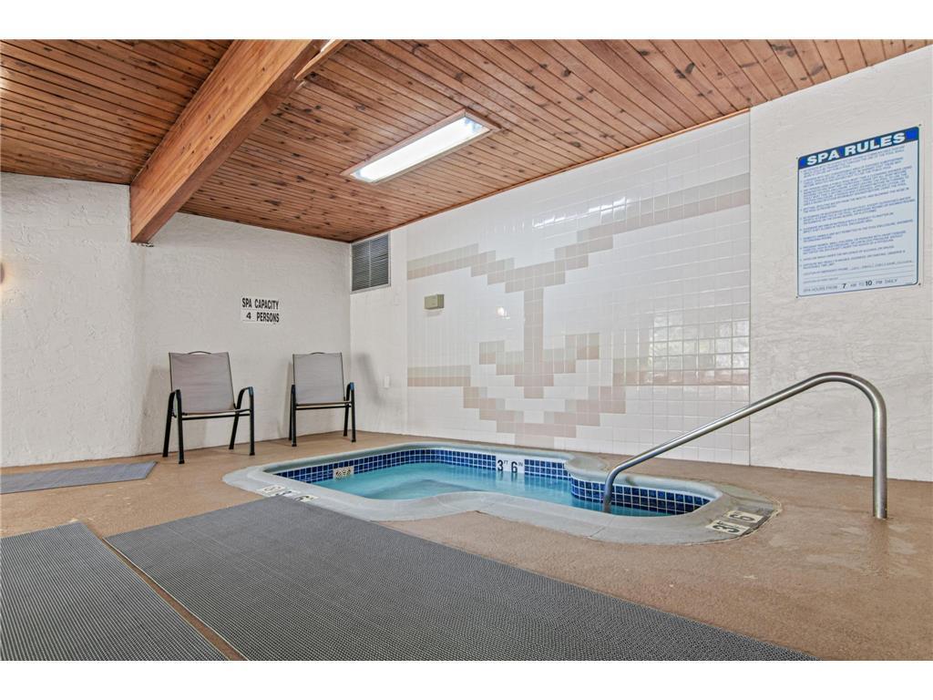 2670 Oxford Street N Unit: 202