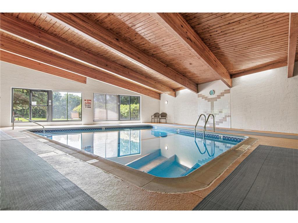 2670 Oxford Street N Unit: 202