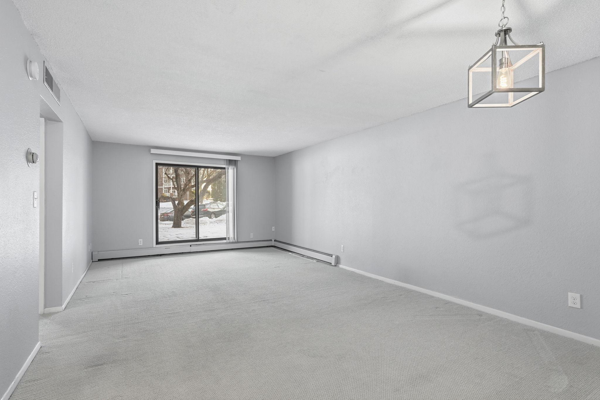 2670 Oxford Street N Unit: 202