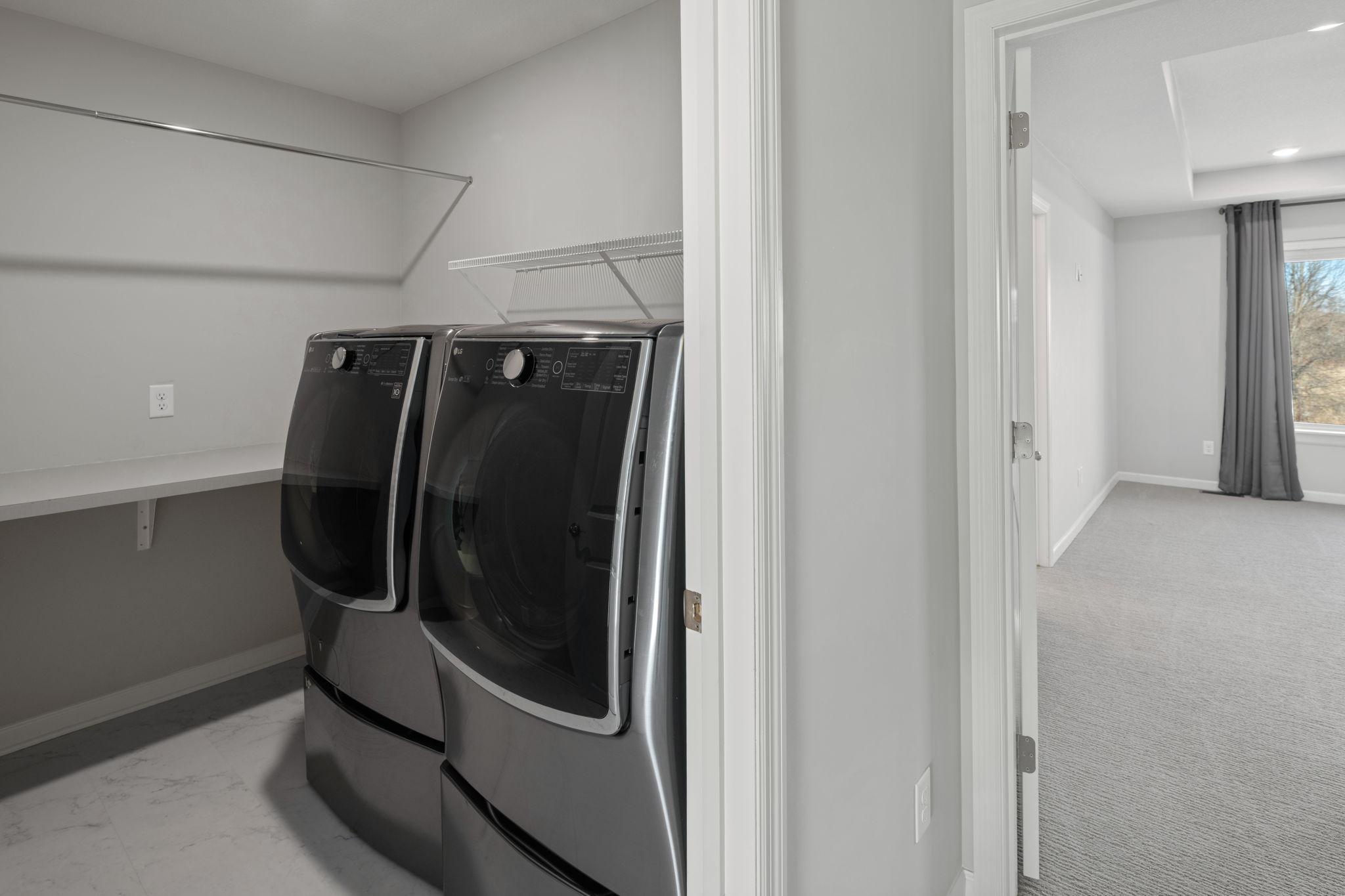 2422 N Blossom Circle