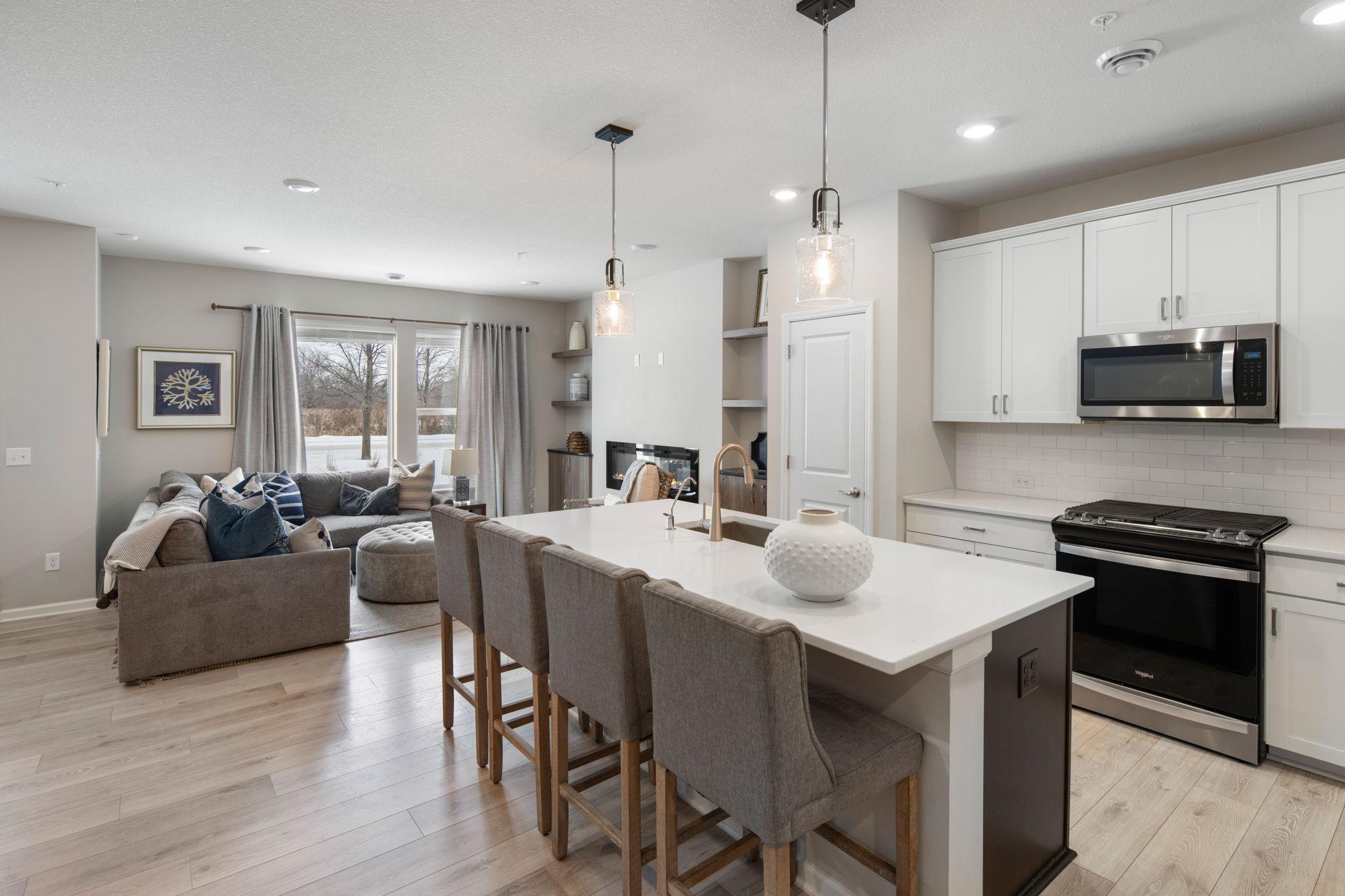 2422 N Blossom Circle