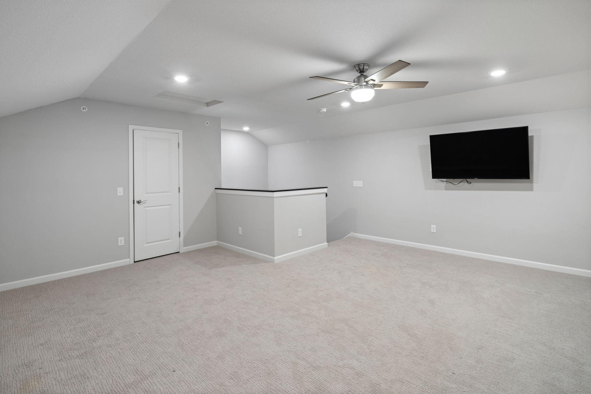 2422 N Blossom Circle