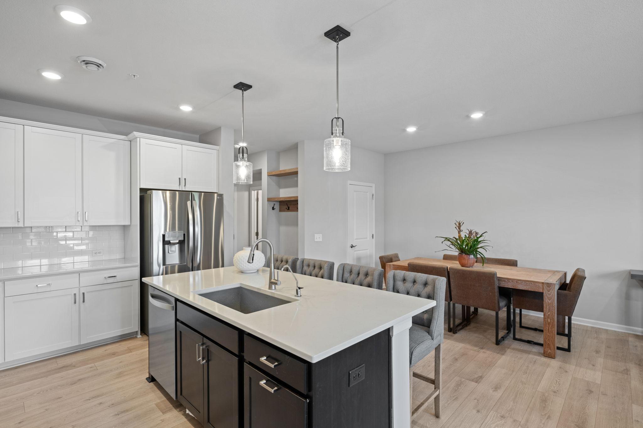 2422 N Blossom Circle