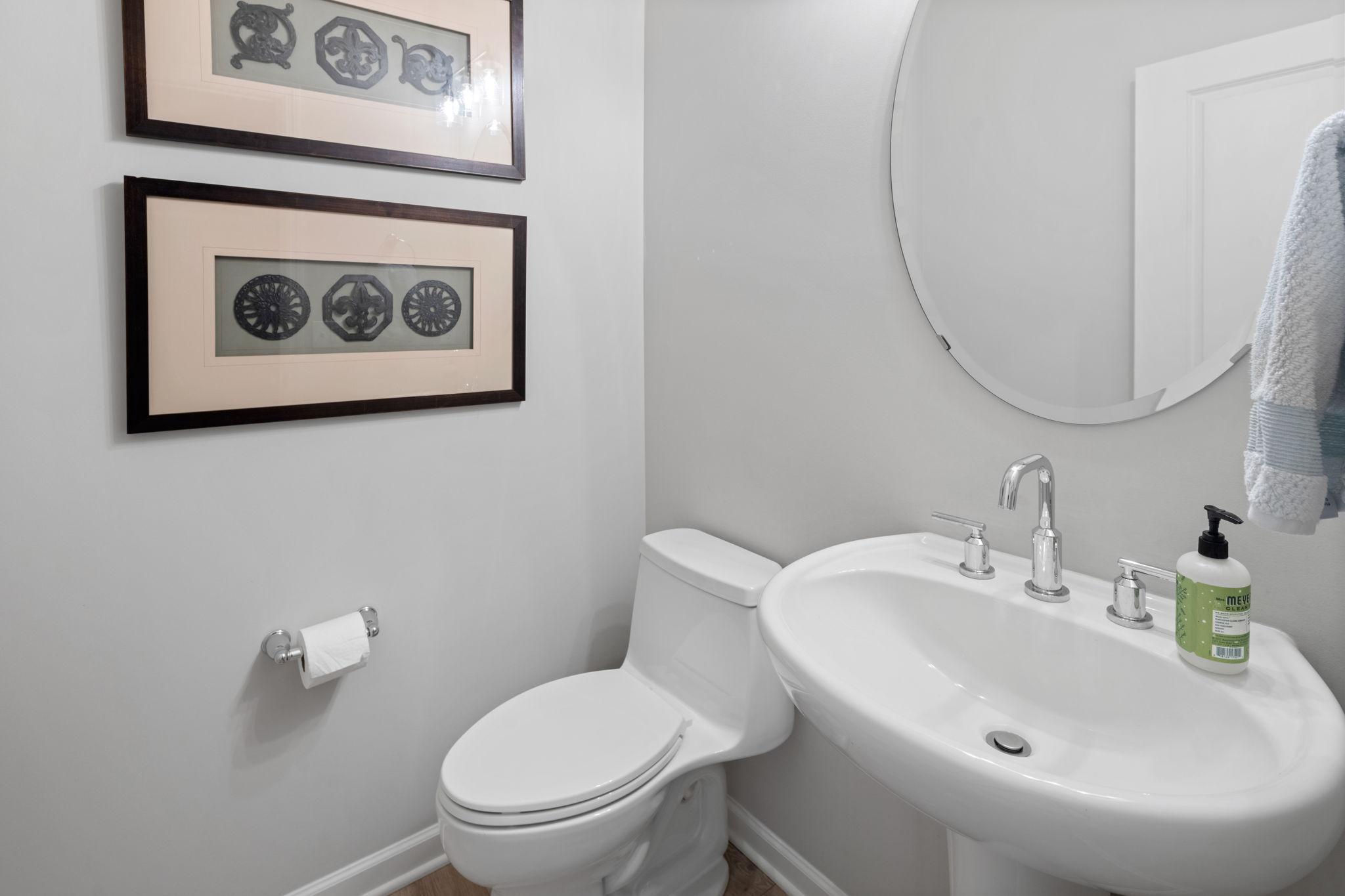 2422 N Blossom Circle