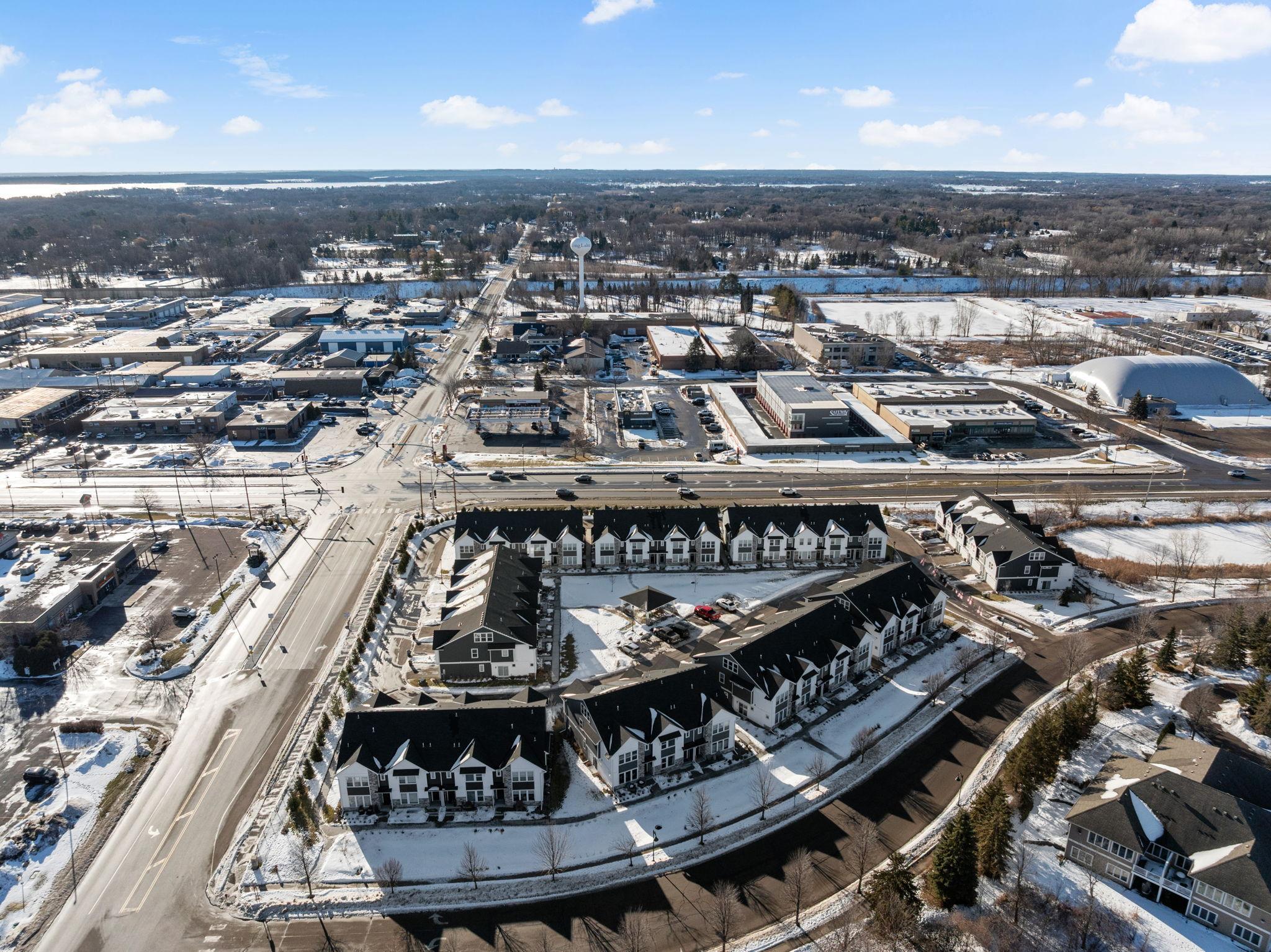 2422 N Blossom Circle