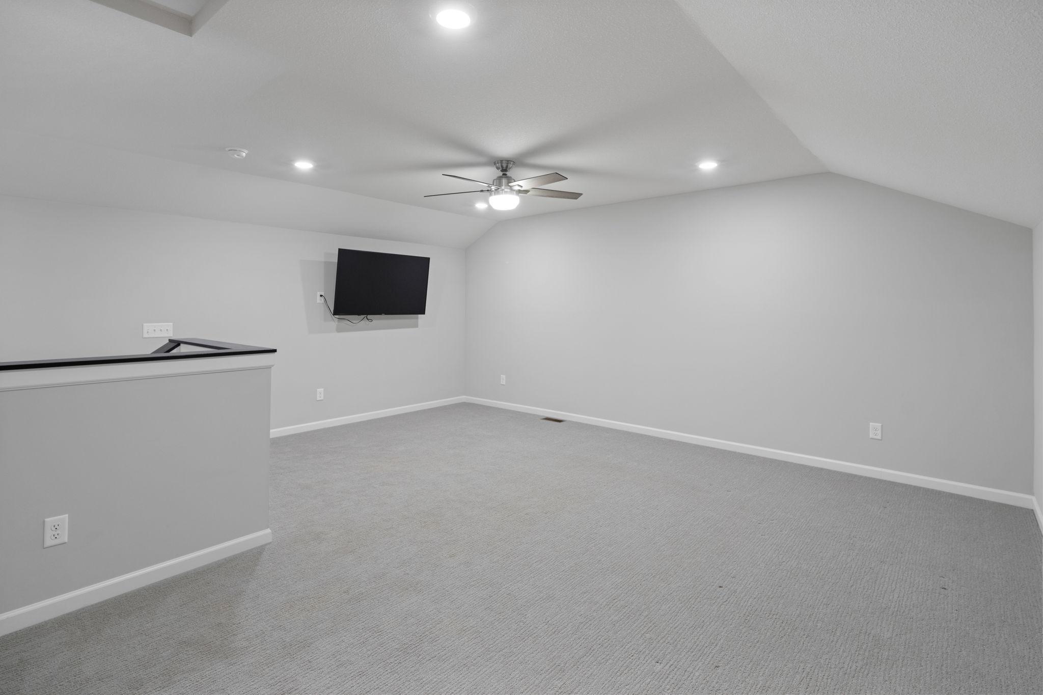 2422 N Blossom Circle