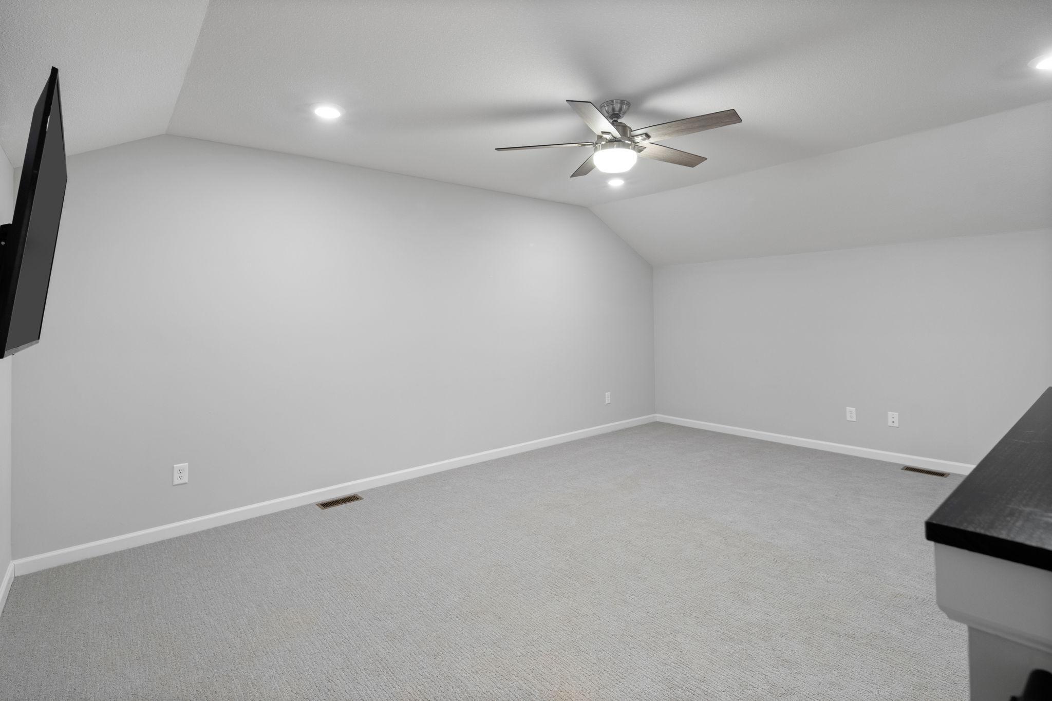 2422 N Blossom Circle