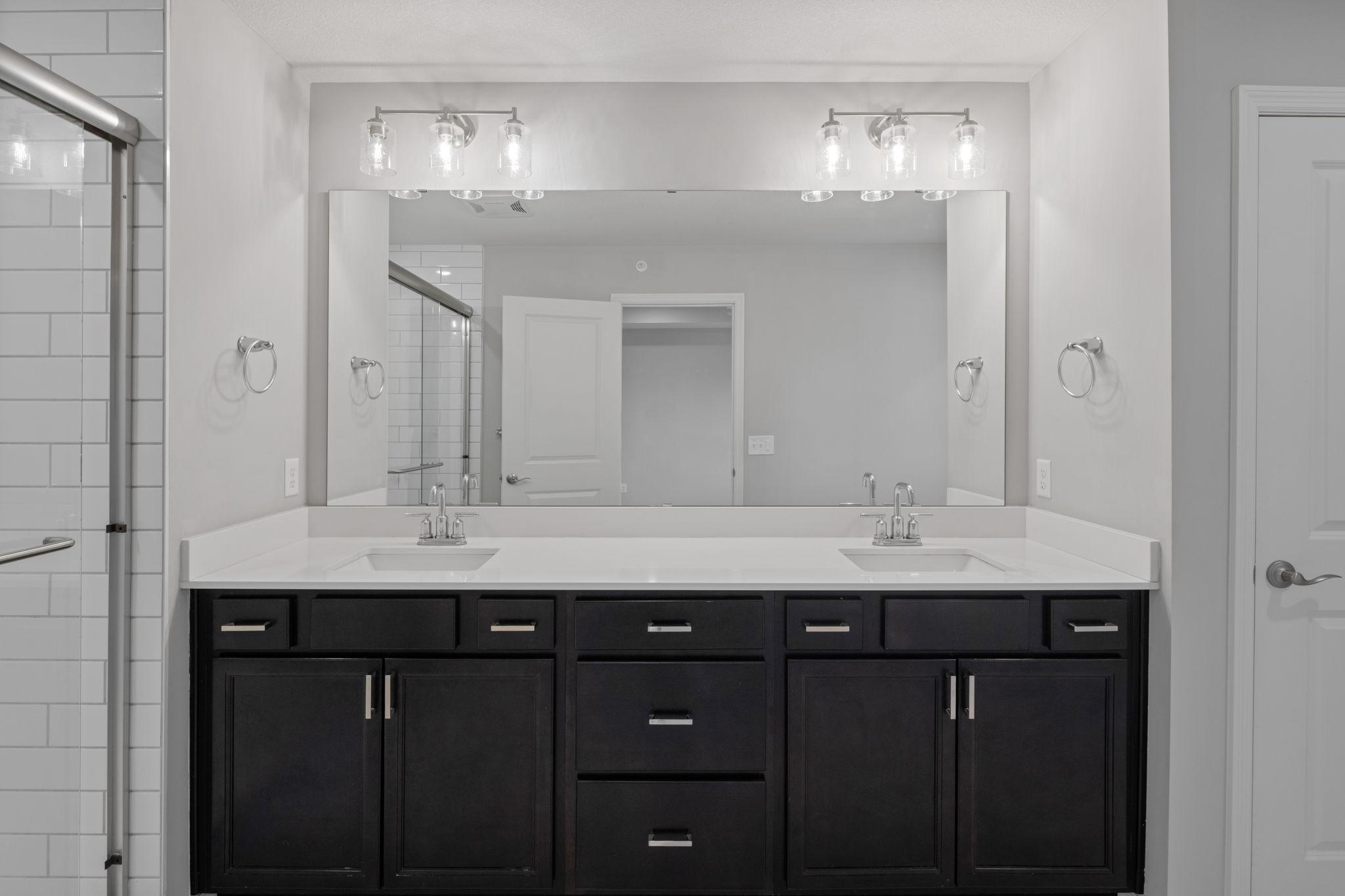 2422 N Blossom Circle