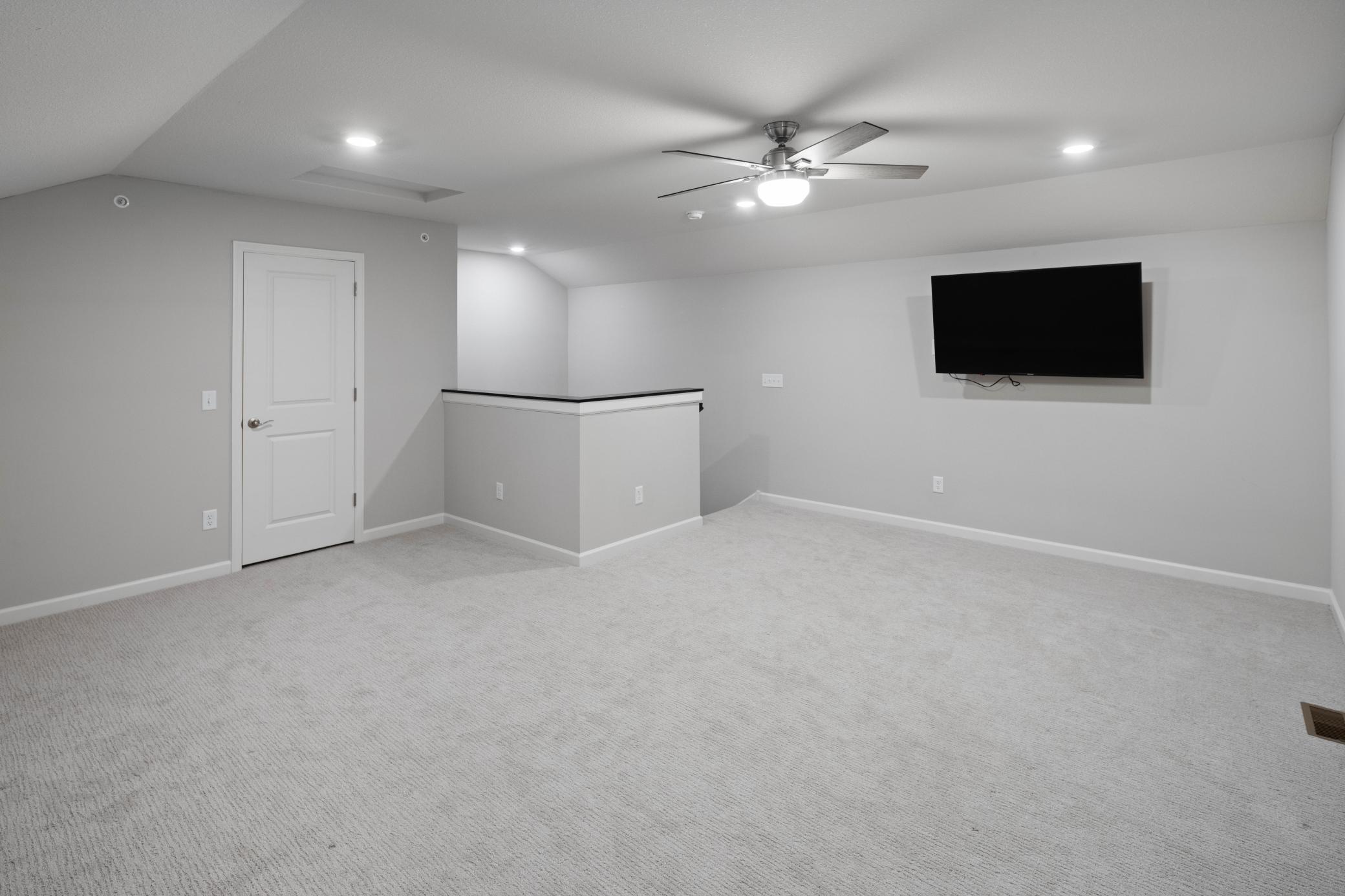 2422 N Blossom Circle