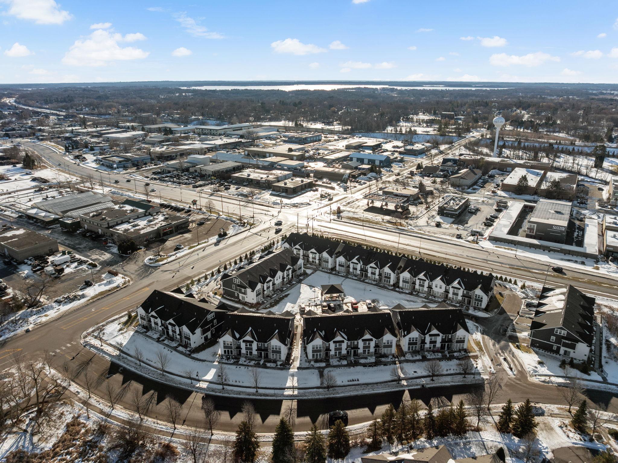 2422 N Blossom Circle