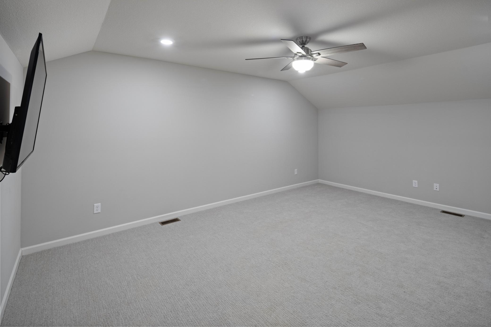 2422 N Blossom Circle