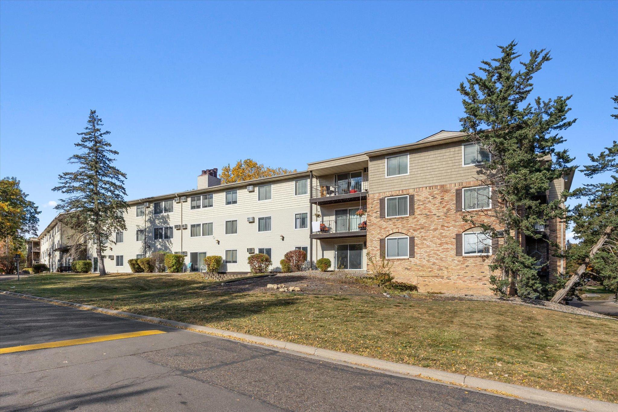 10311 Cedar Lake Road Unit: 103