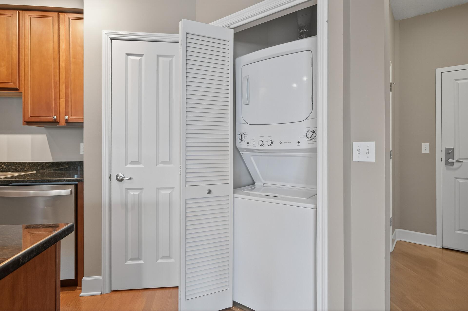 500 E Grant Street Unit: 709