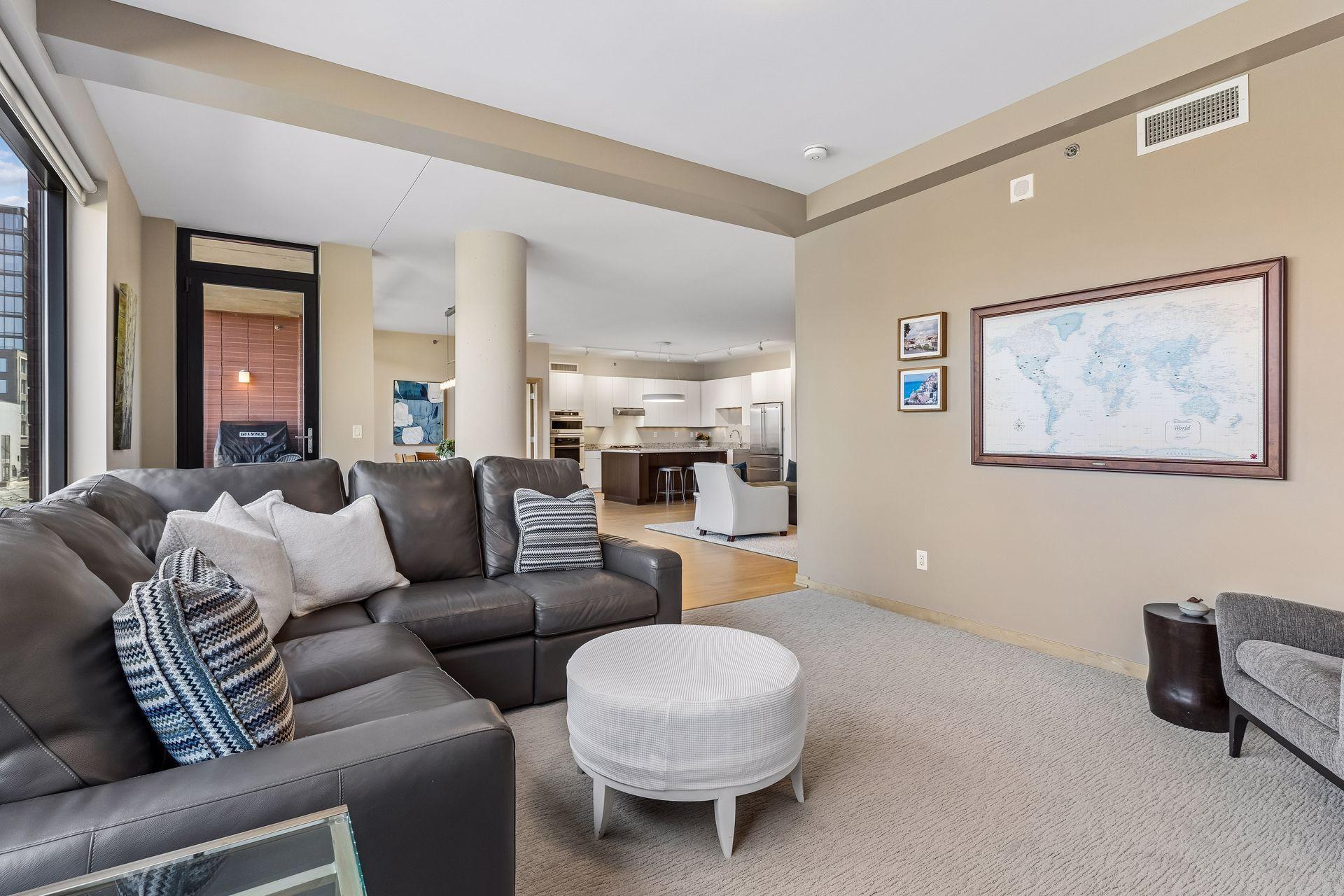 215 10th Avenue S Unit: 212