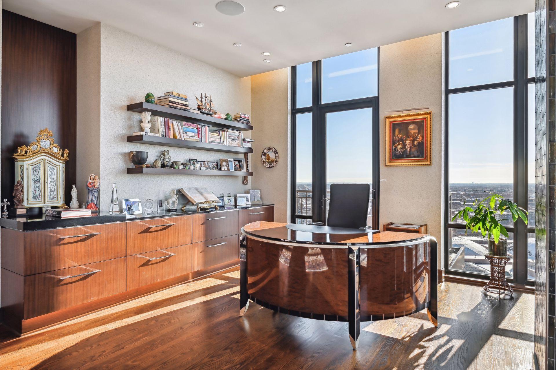 201 S 11th Street Unit: 2500