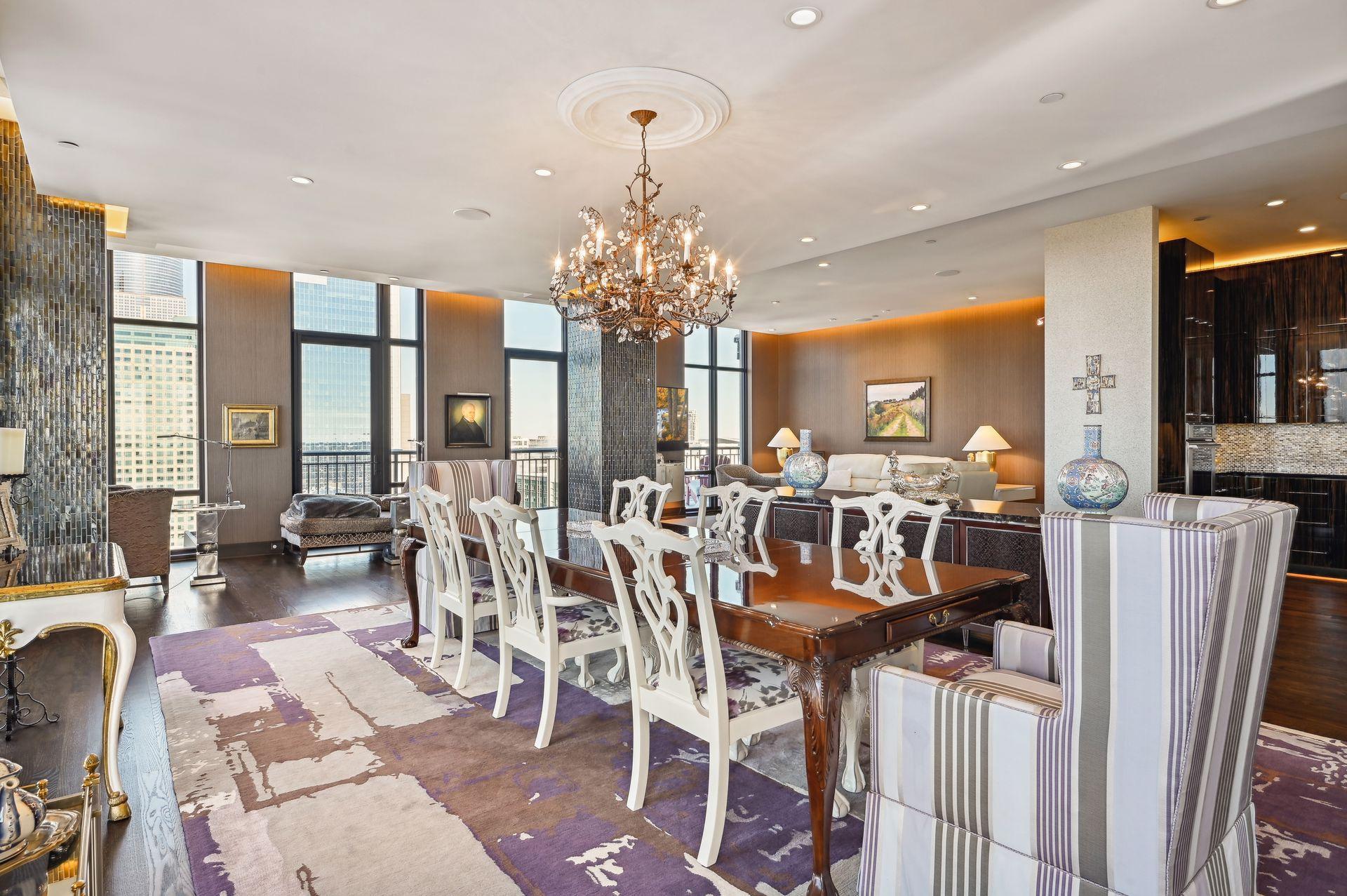 201 S 11th Street Unit: 2500