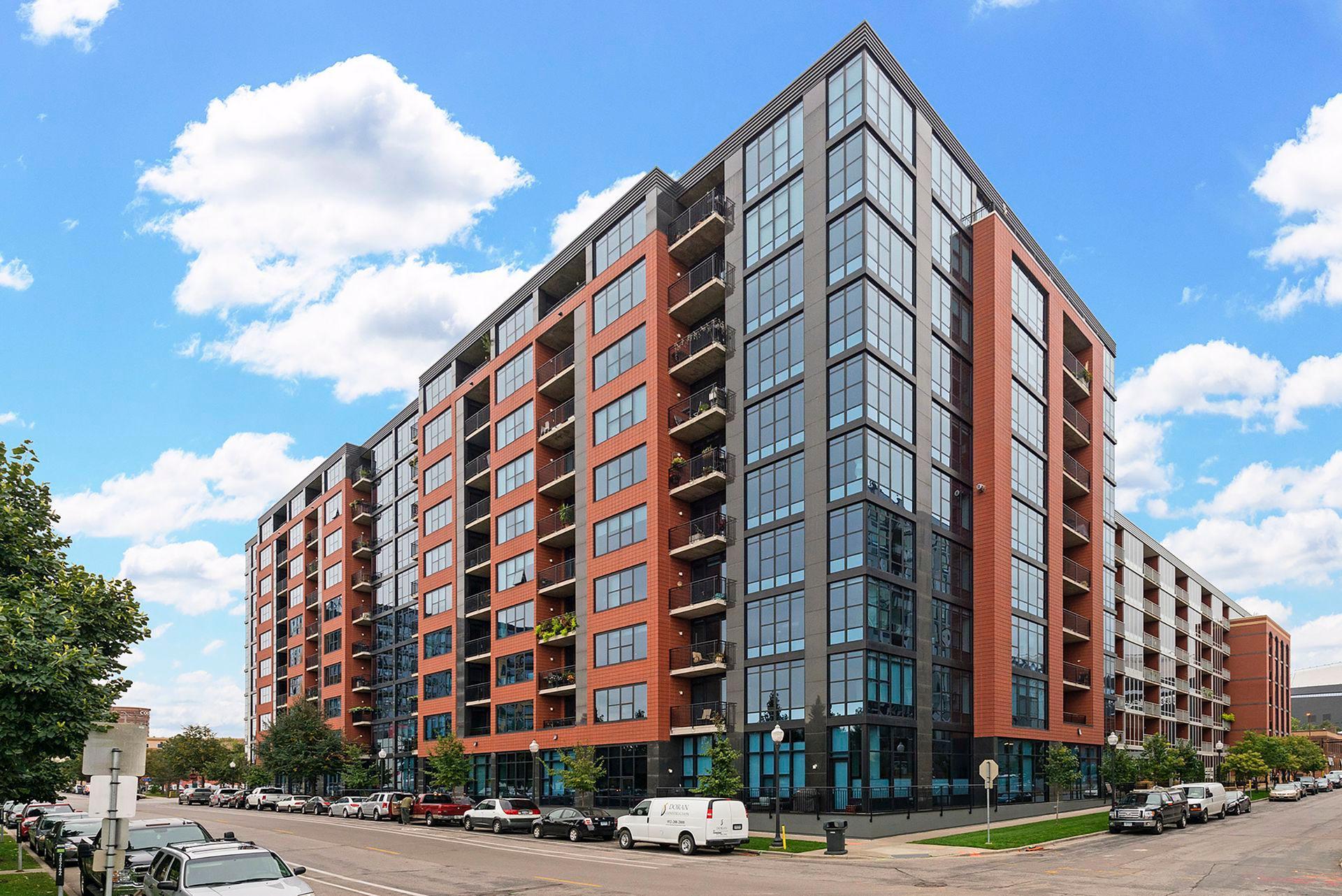 215 10th Avenue S Unit: 533