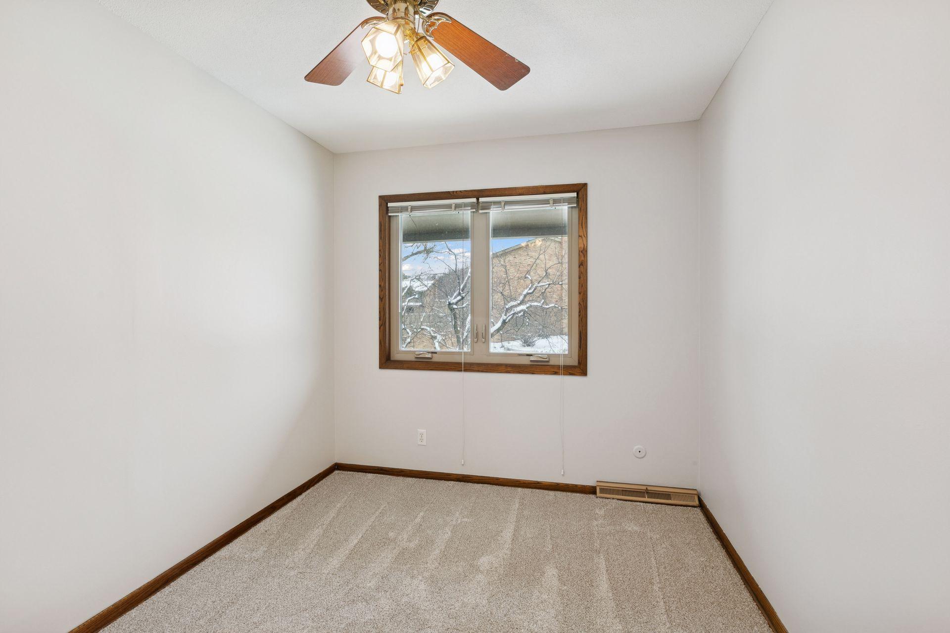 196 Windsor Lane