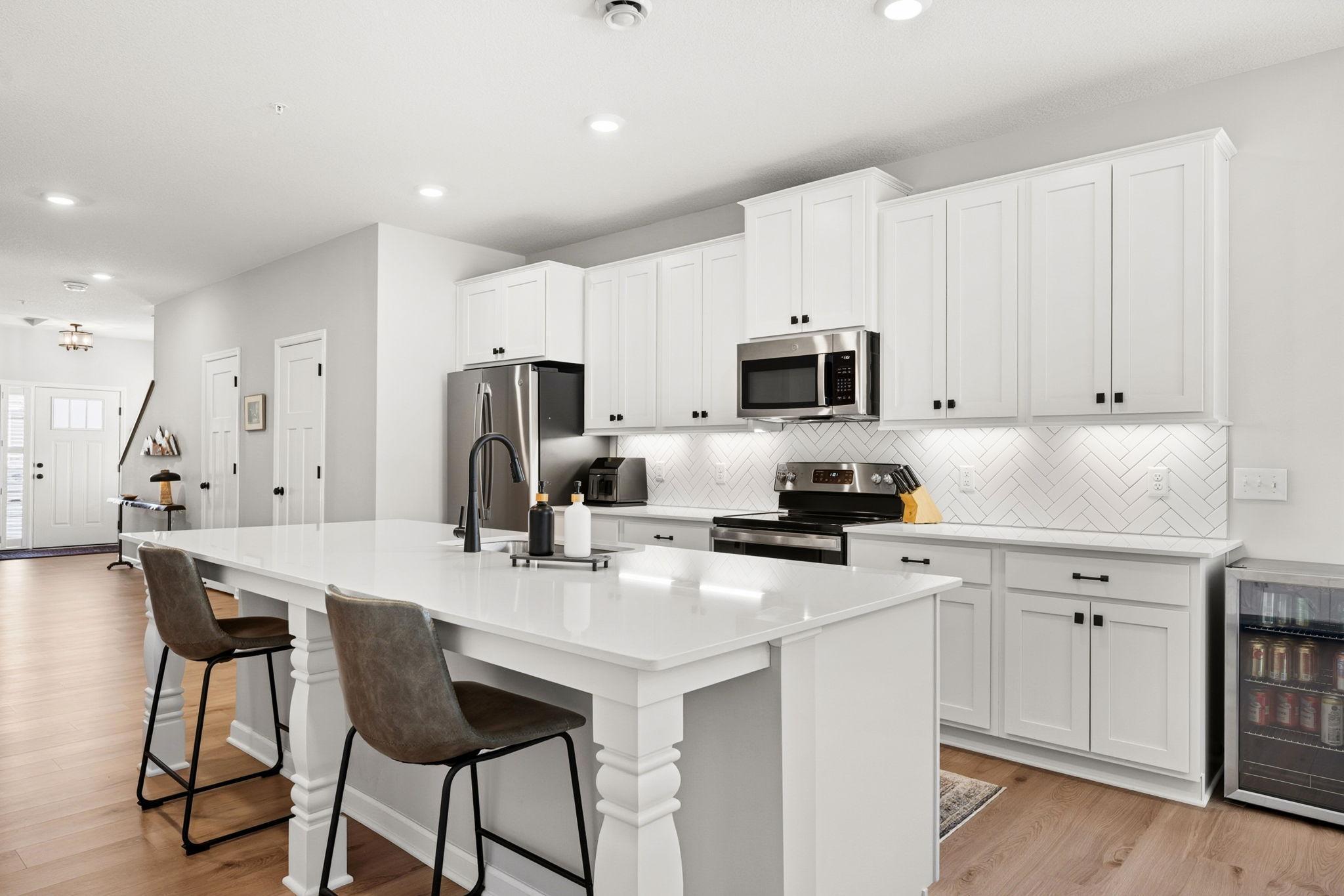 6575 Jocelyn Avenue S