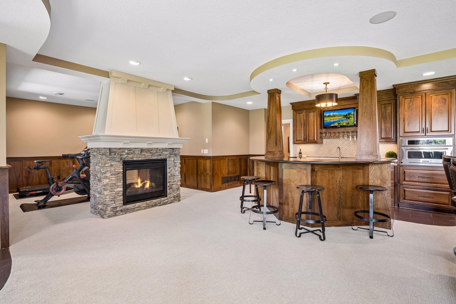 4622 Bluebell Trail N