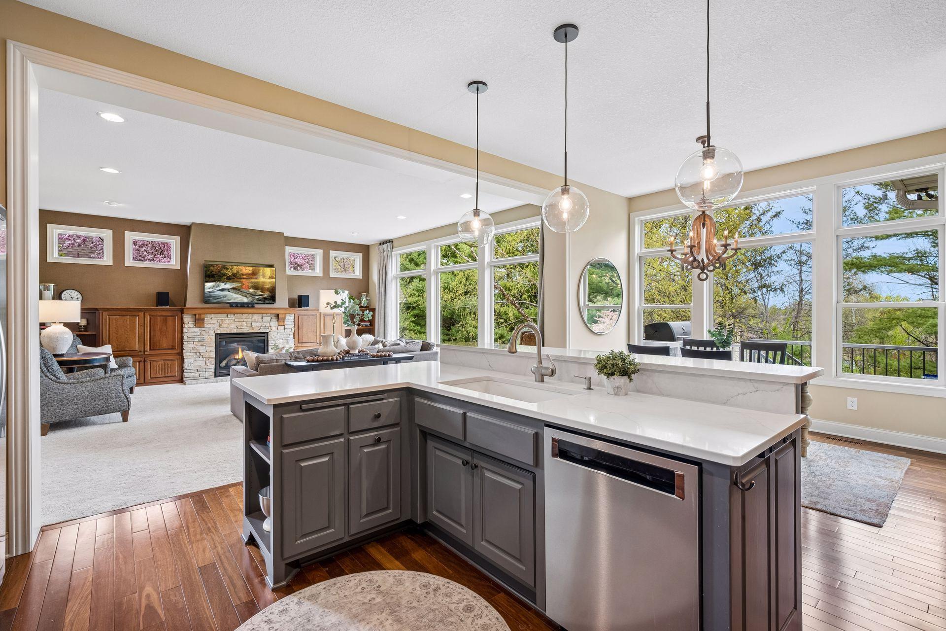 4622 Bluebell Trail N