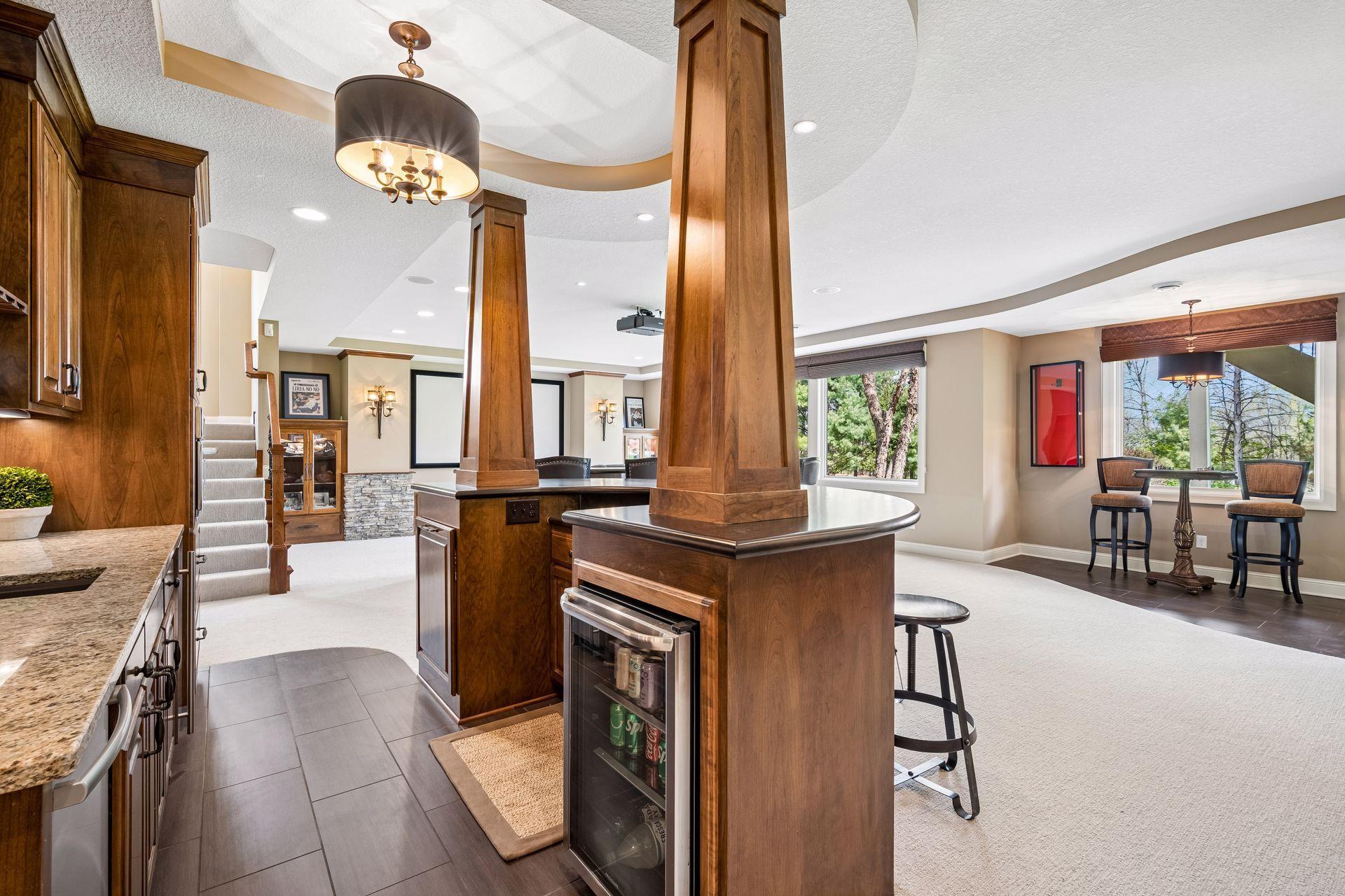 4622 Bluebell Trail N