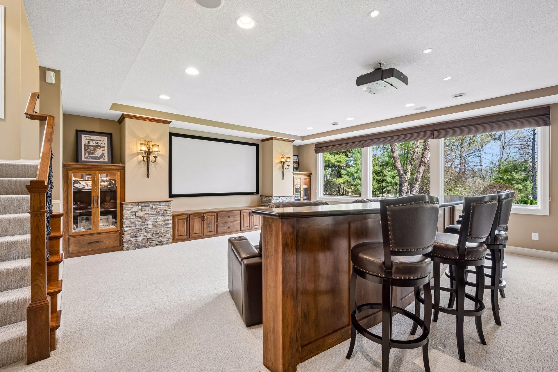 4622 Bluebell Trail N