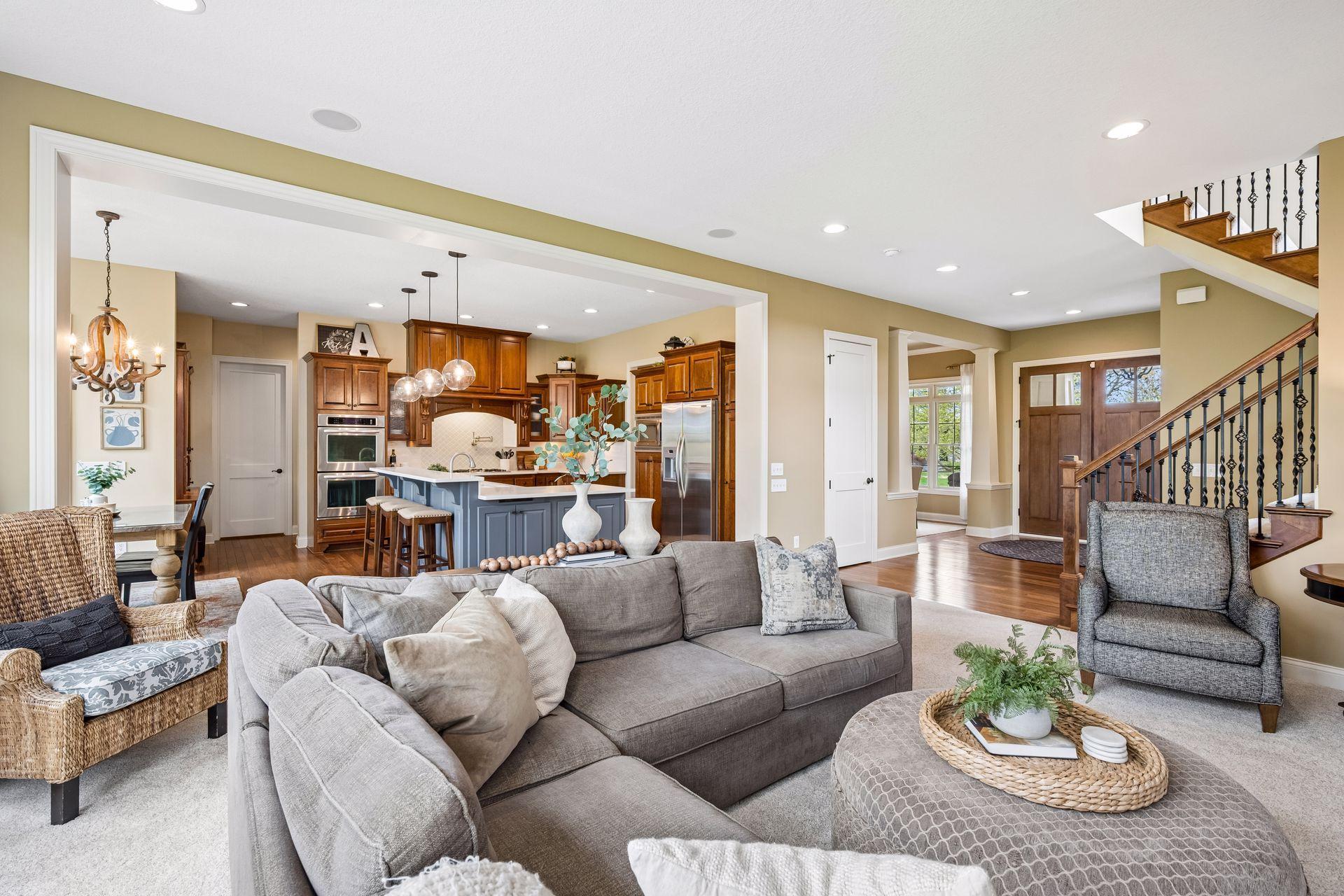 4622 Bluebell Trail N