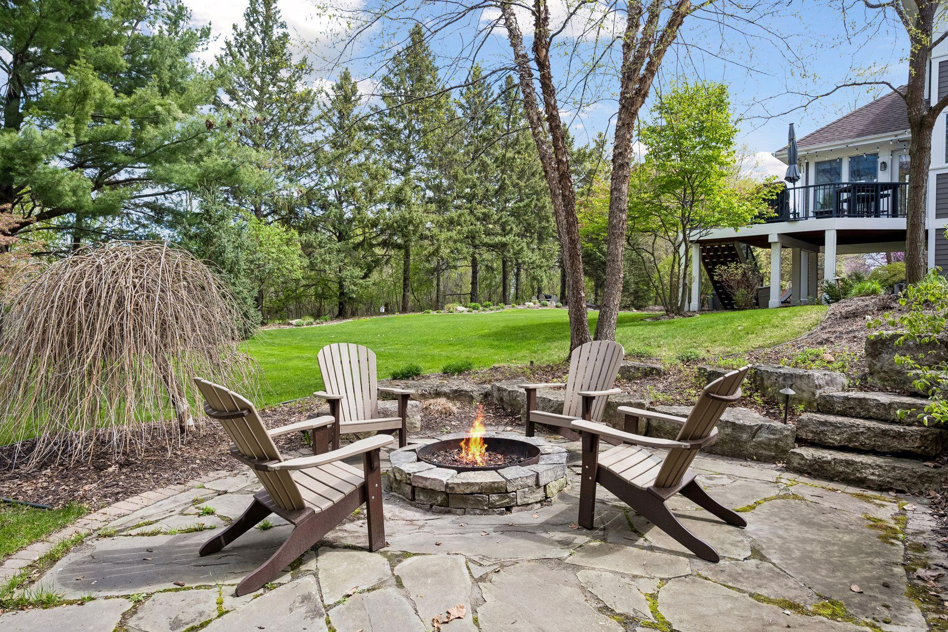4622 Bluebell Trail N