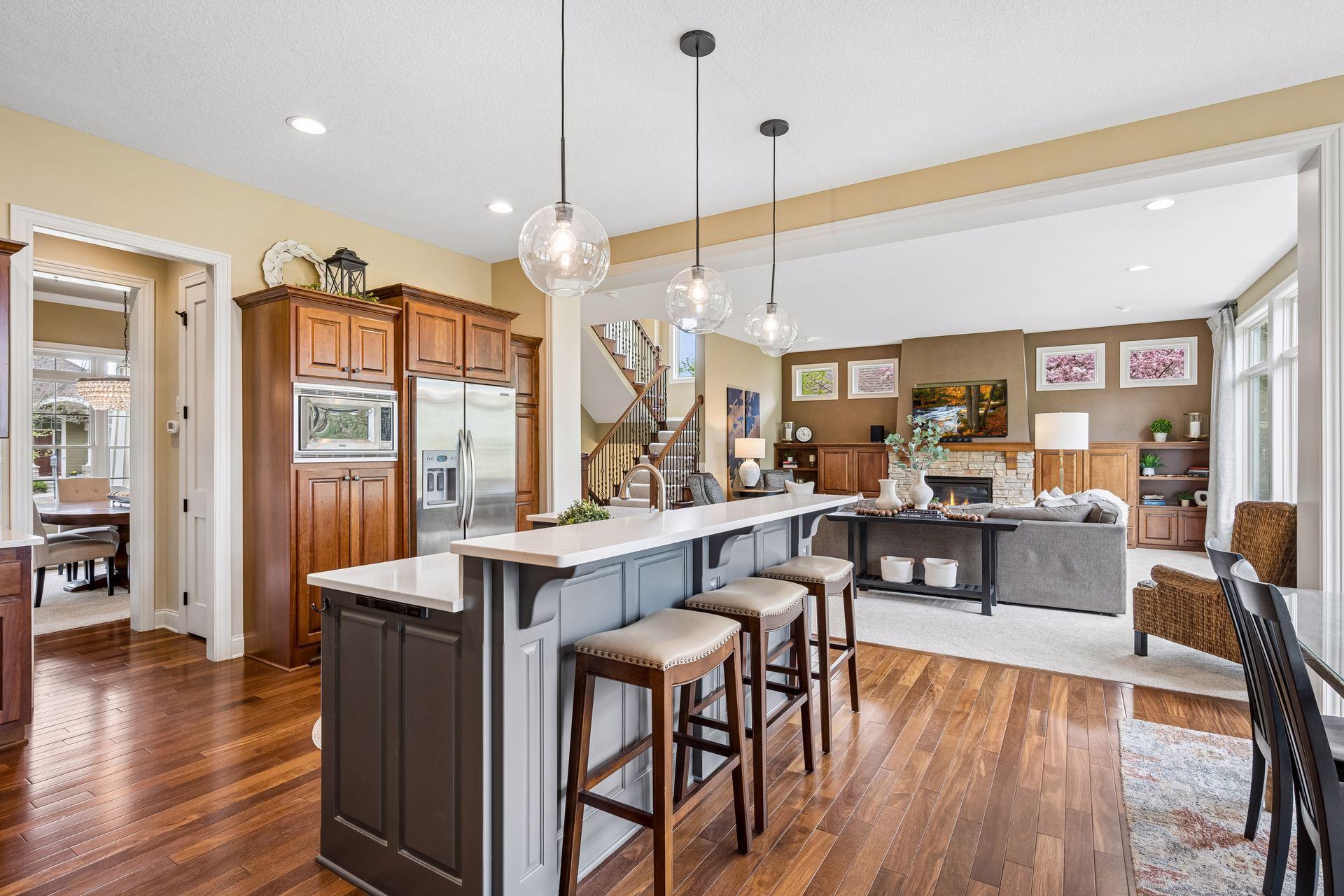 4622 Bluebell Trail N